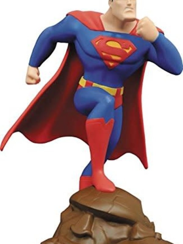 DCU DC Gallery Superman TAS Superman PVC Figure