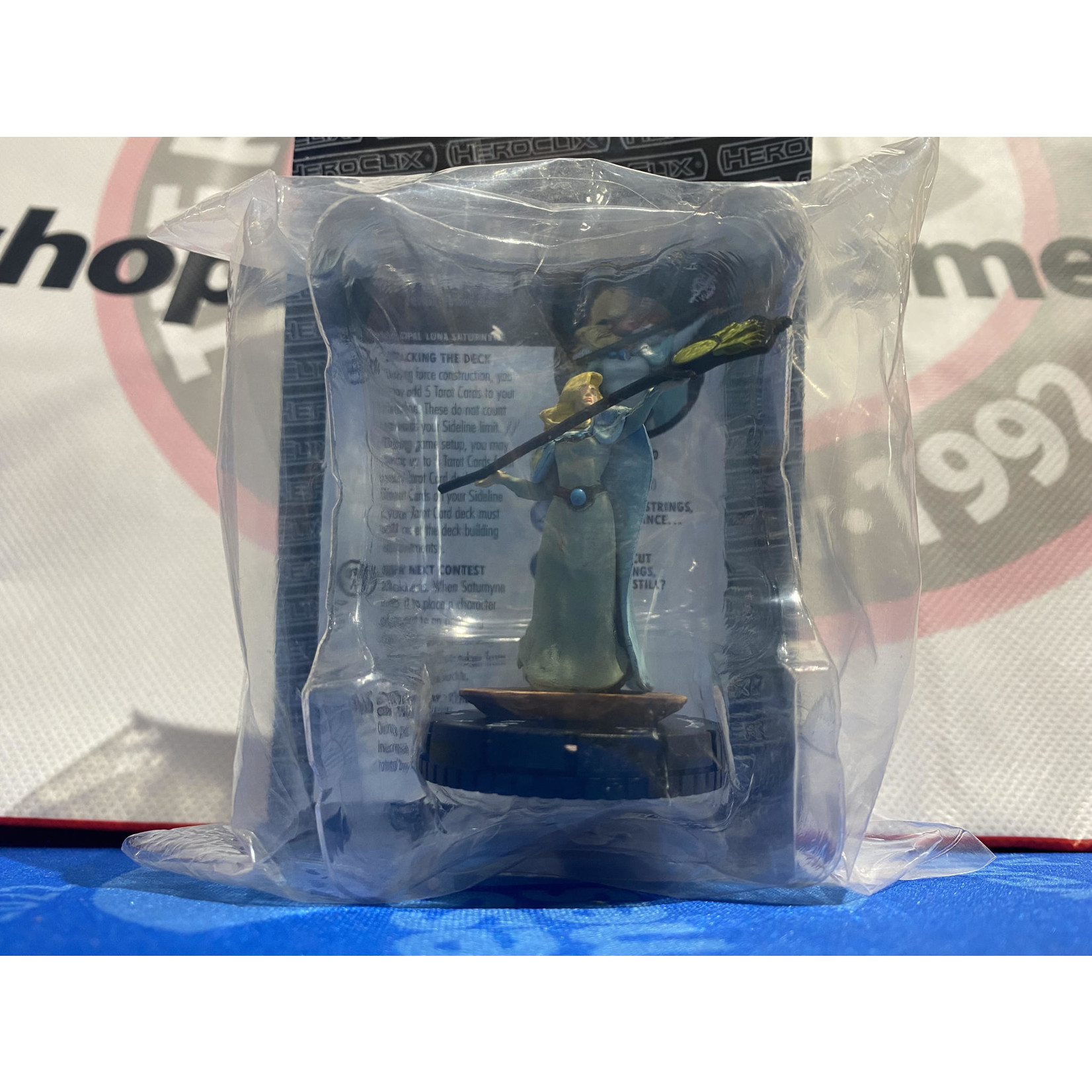 WIZKIDS/NECA Heroclix X-Men X of Swords - Saturnyne #207  (Sealed w/ card)