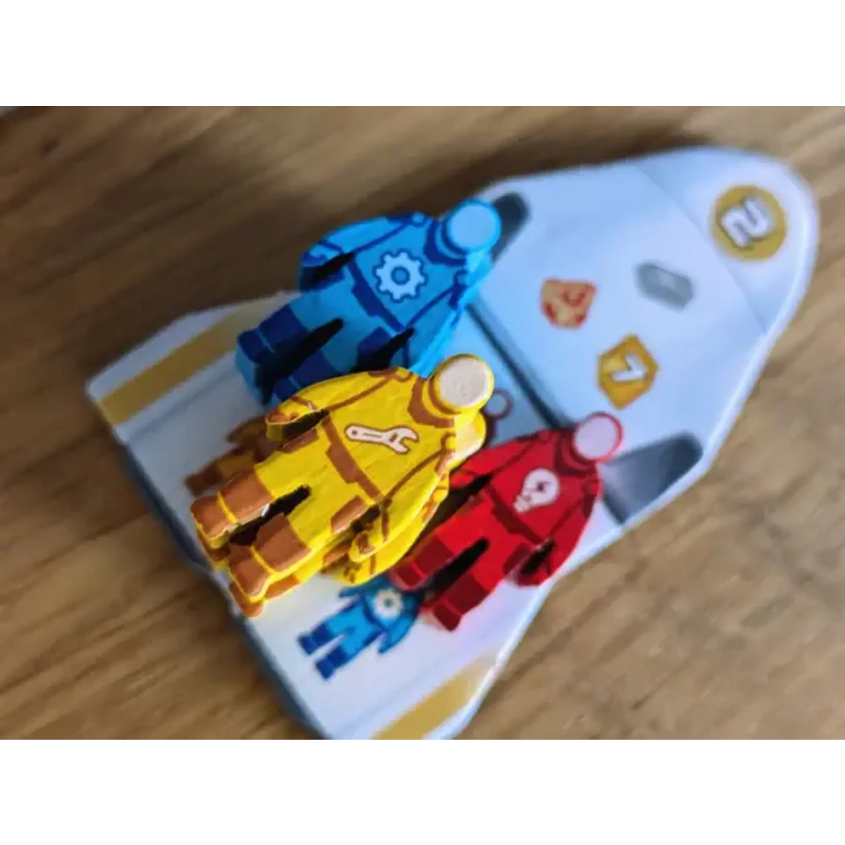 Pandasaurus Games Shackleton Base: A Journey to the Moon