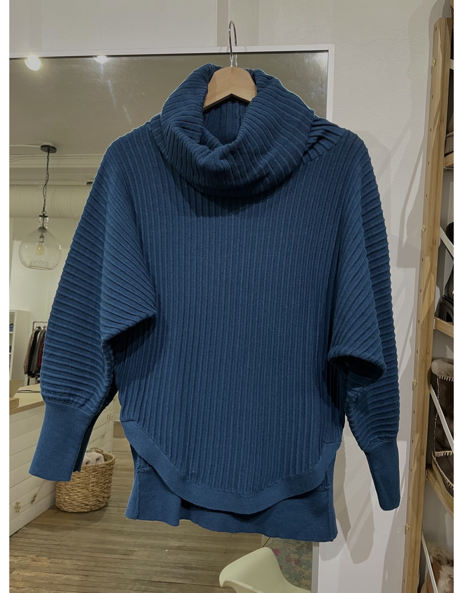 Papillon Papillon - Ribbed sweater with cowl neck (teal)