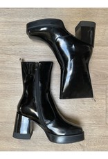 Aqua Flex Aqua-Flex Foxy boot (black patent with contrast back)