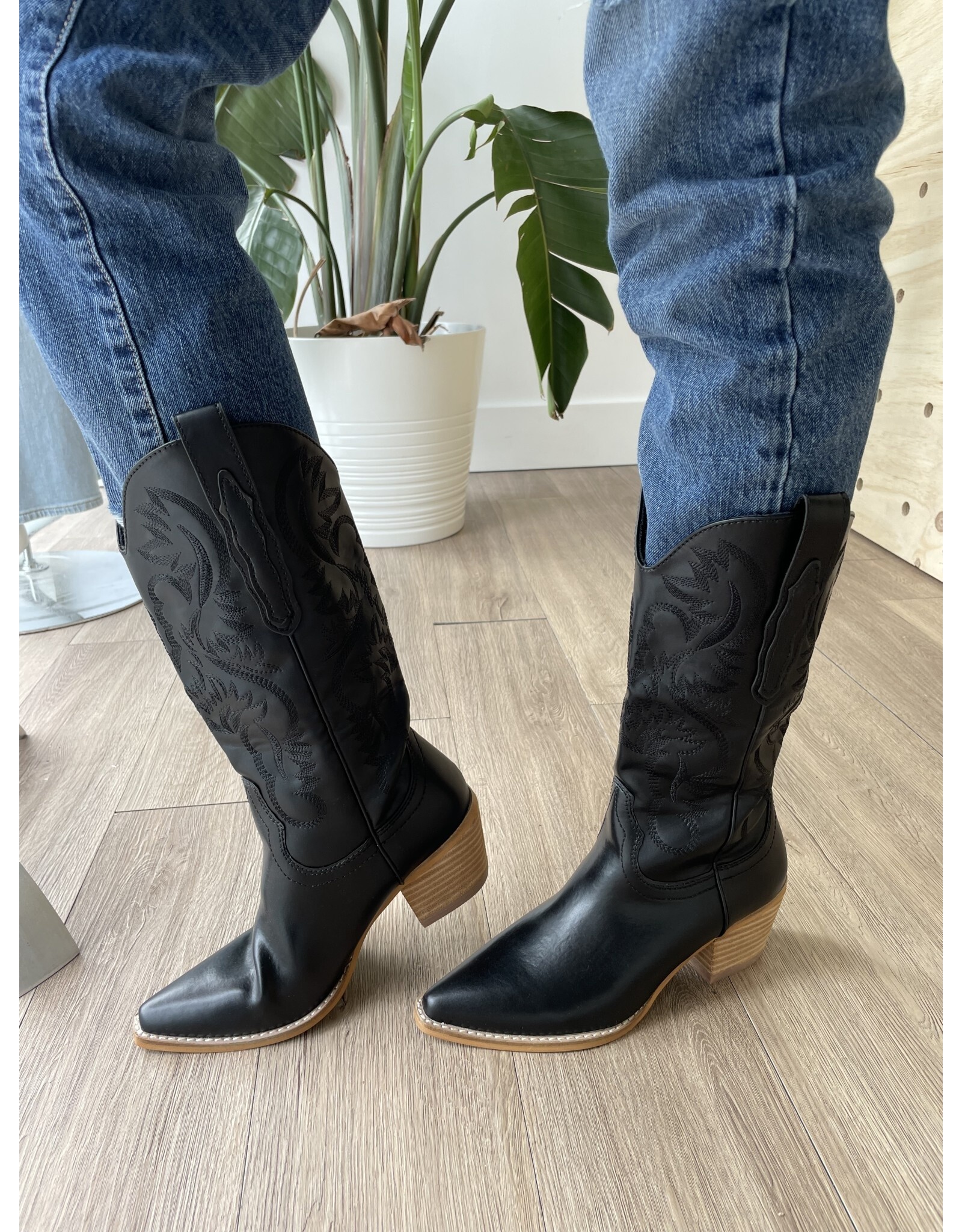 SOTD Hanan western boot (black)