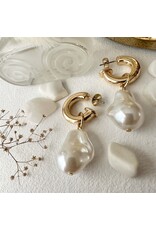 Pika & Bear Pika & Bear- Anais Baroque Pearl Drop Stud Earrings in Gold