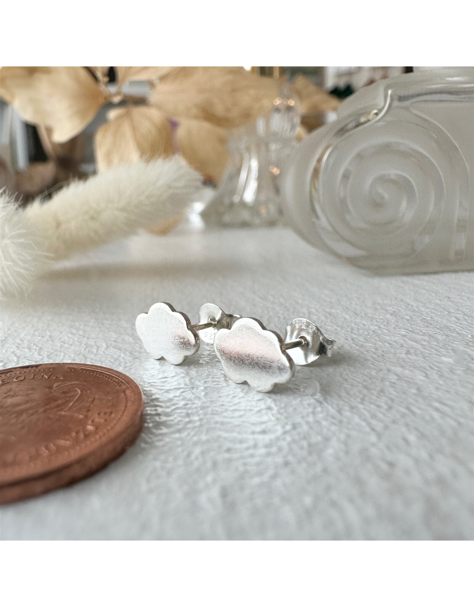 Pika & Bear Pika & Bear - Nephos Tiny Cloud Stud Earrings