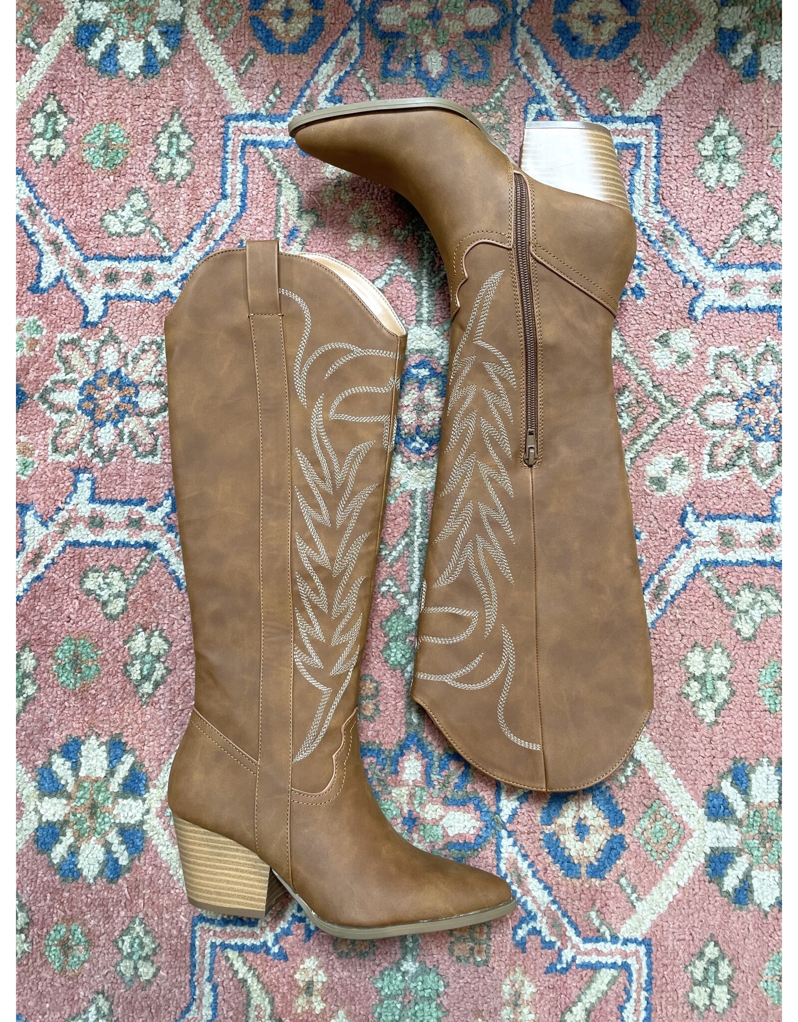 Qupid Vaca western boot (chestnut nubuck)