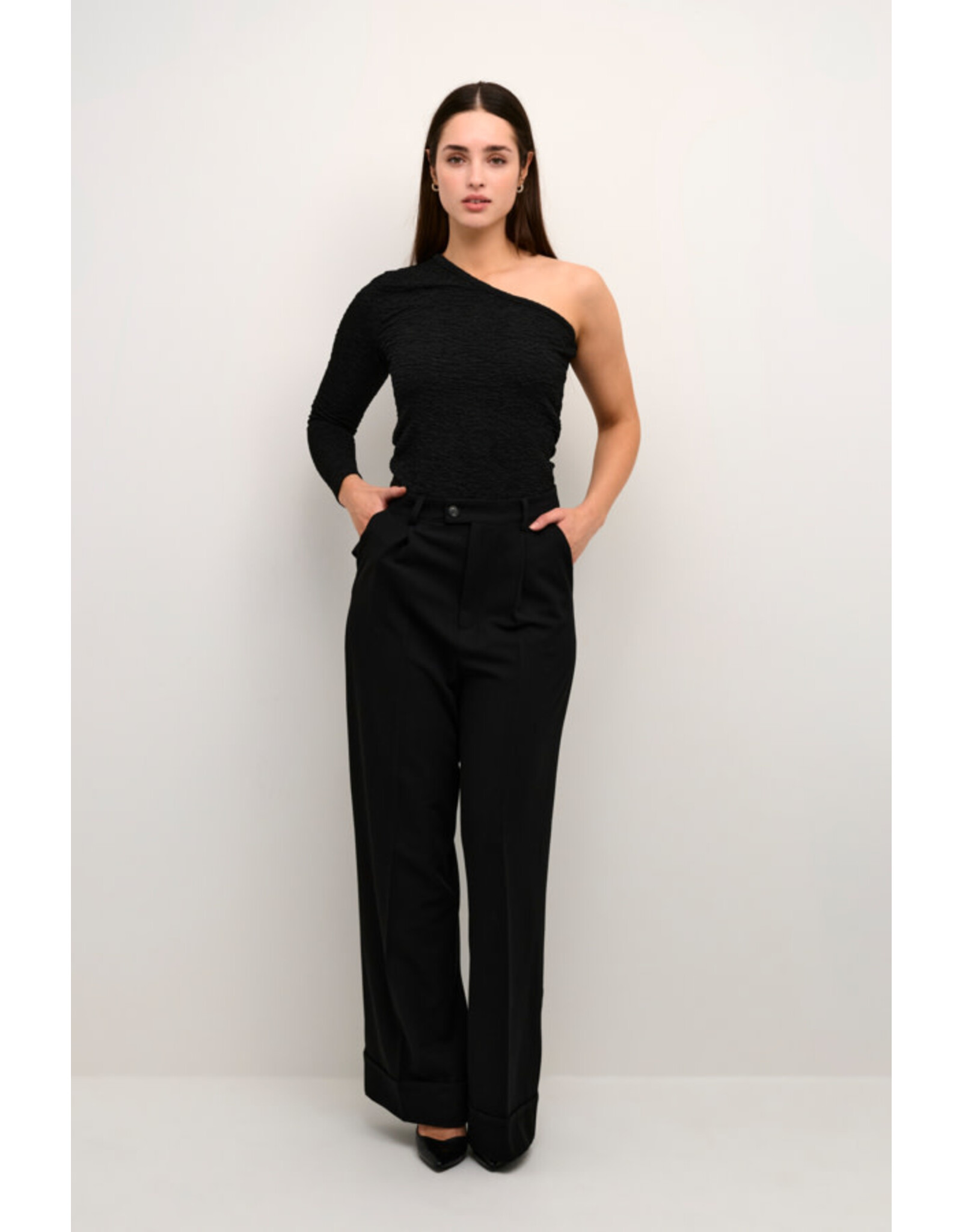 Kaffe Kaffe - Ronia asymmetric tee (black deep)