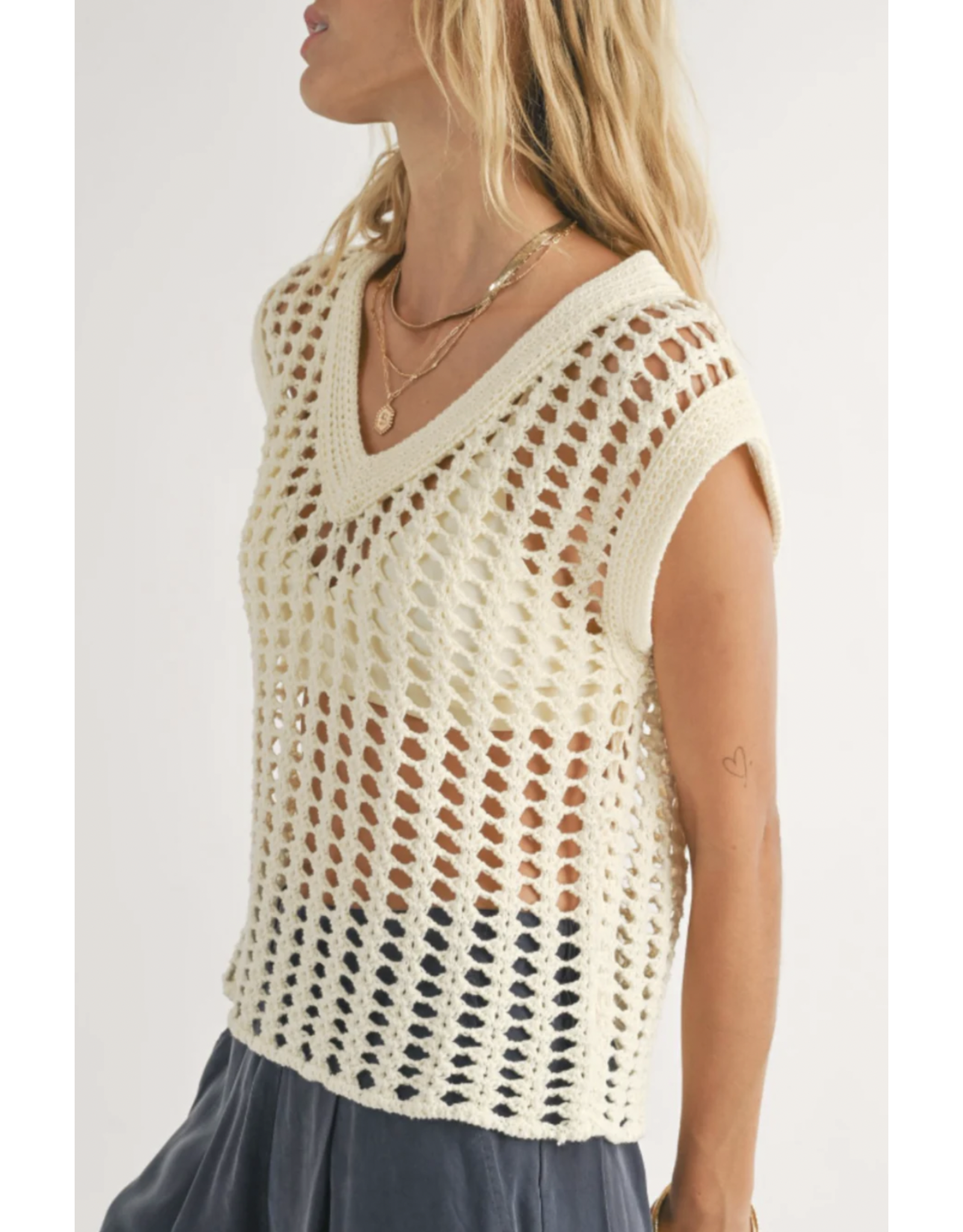 Sadie & Sage Sadie & Sage - Lexi open knit sweater vest (Ivory)