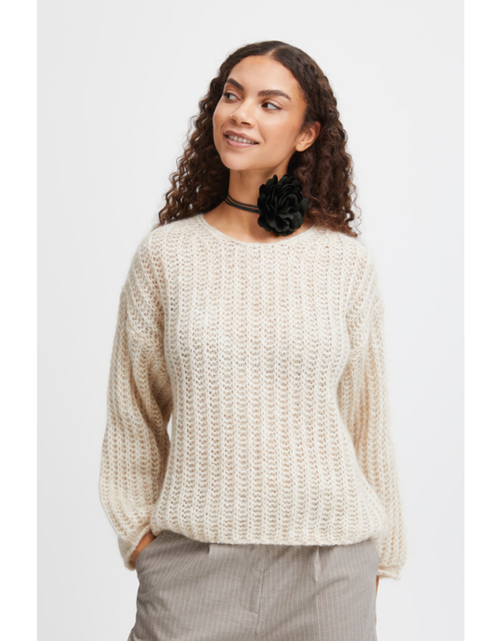 b.young b.young - Velse Flower Choker (Black)