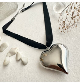 Pika & Bear Pika & Bear - "Topanga" Velvet Choker Necklace with Heart Pendant