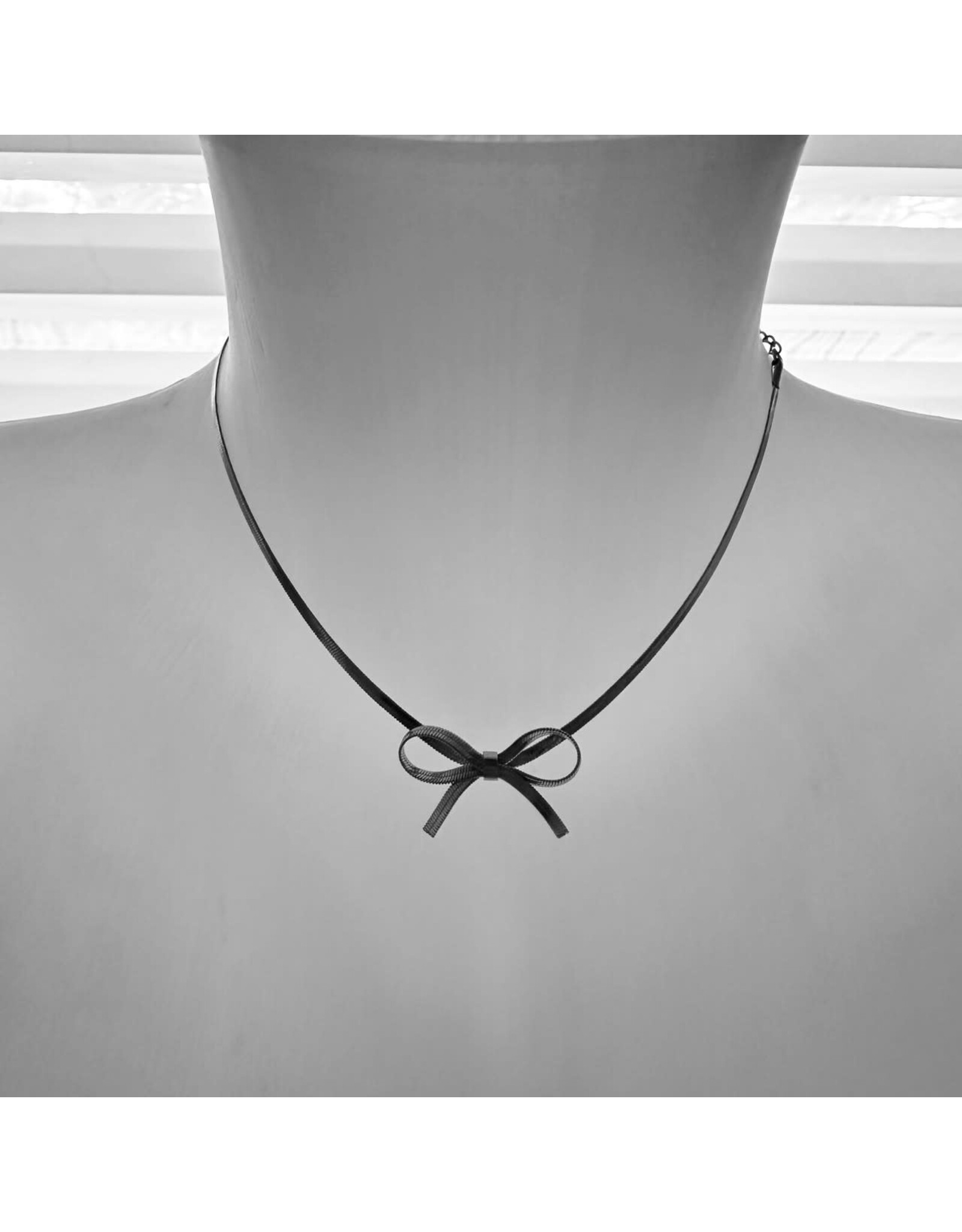 Pika & Bear Pika & Bear - "Florian" Snake Chain Choker Necklace with Bow