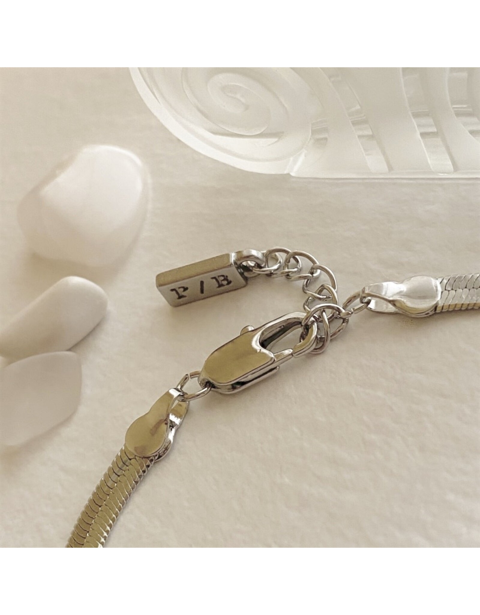 Pika & Bear Pika & Bear - Nirah Snake Chain Bracelet