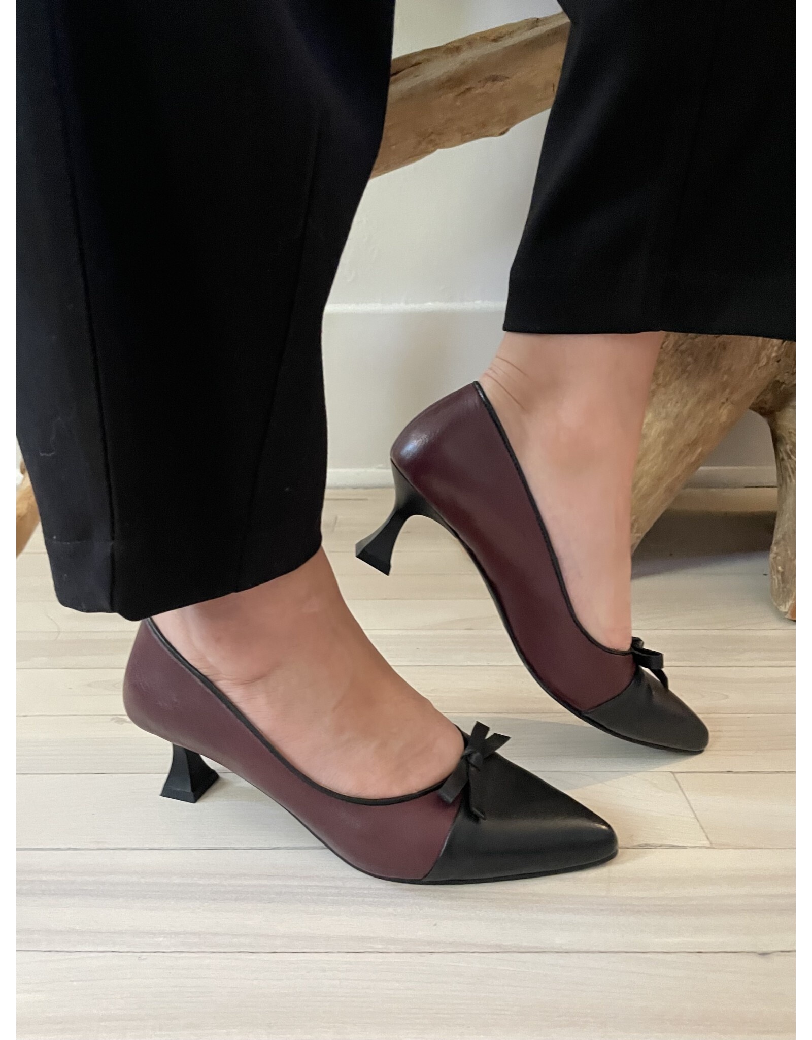 Bueno Bueno - Vera Heel (Black Merlot)