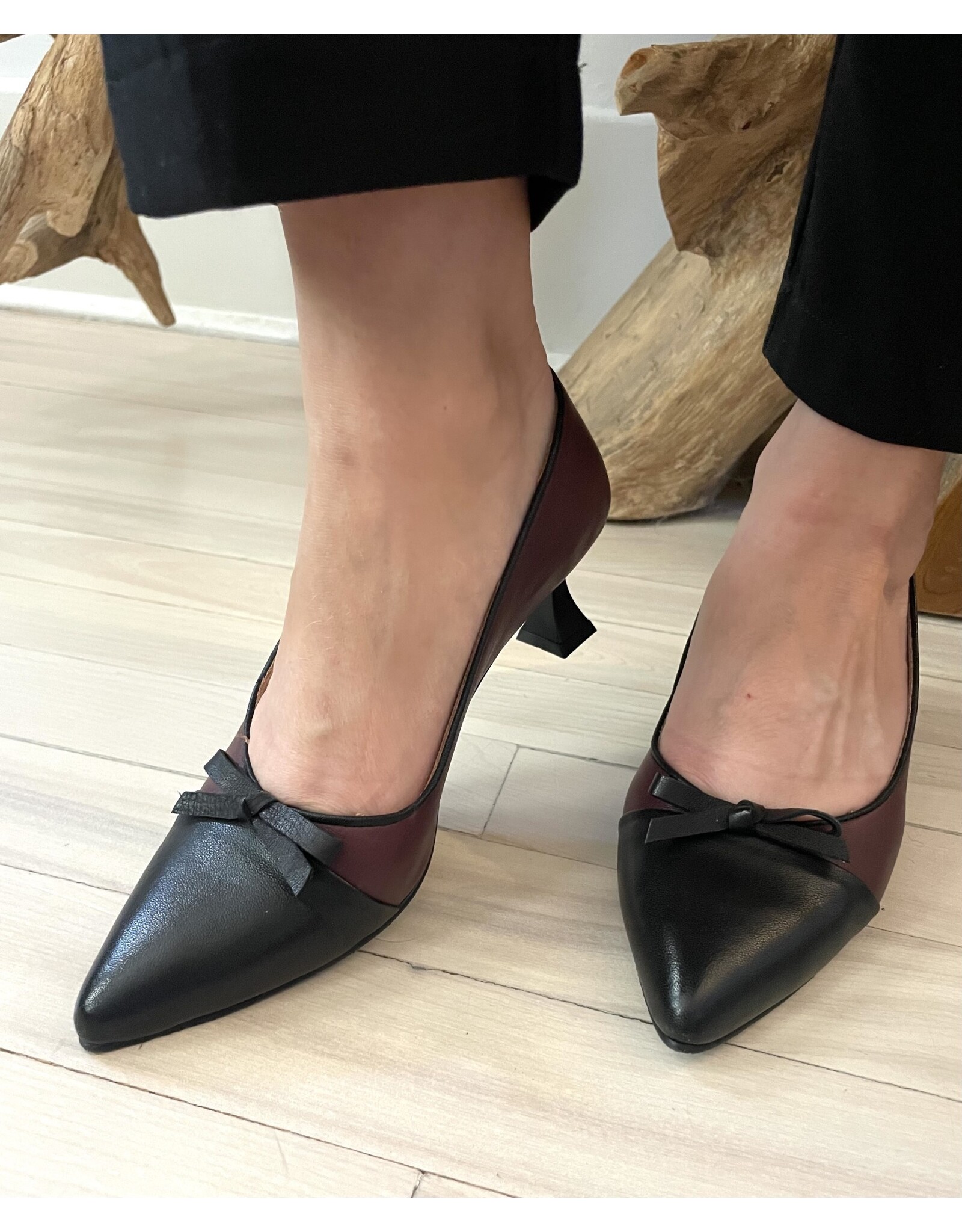 Bueno Bueno - Vera Heel (Black Merlot)
