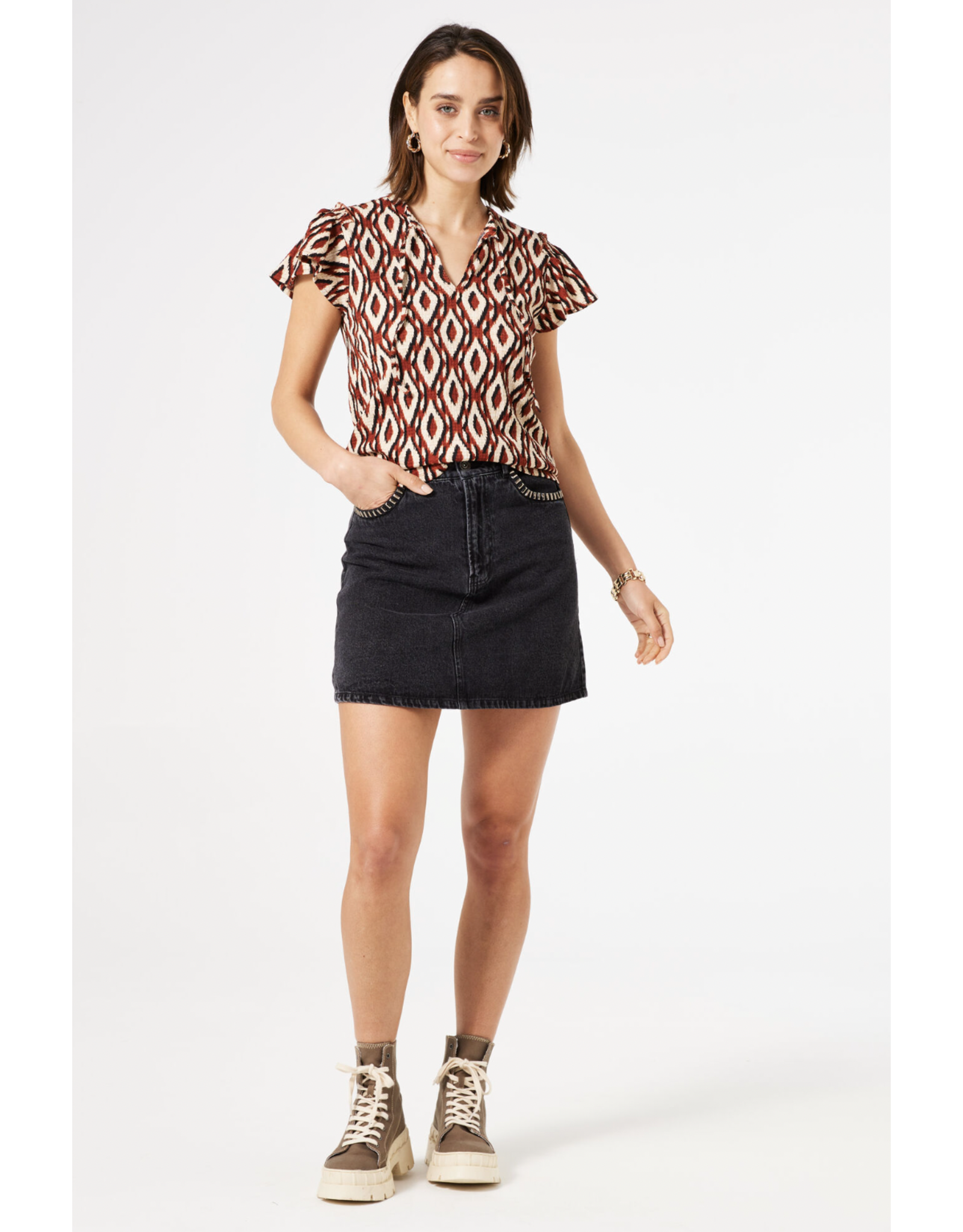 Garcia Garcia - Ruffle Sleeve Printed Top (Picante)
