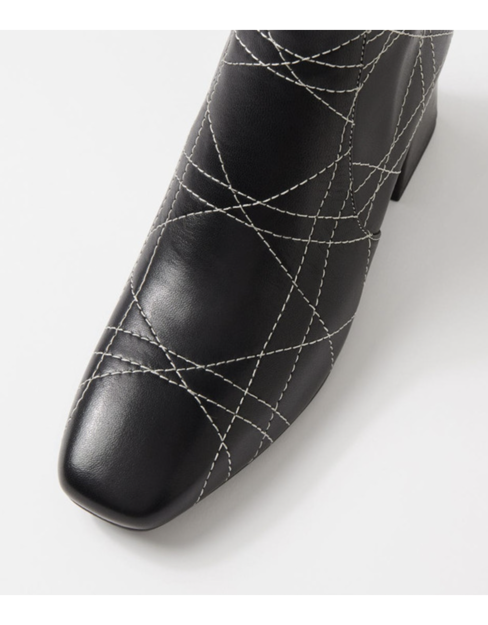 Django and Juliette Django & Juliette - Vian (Black - Cream stitch leather)