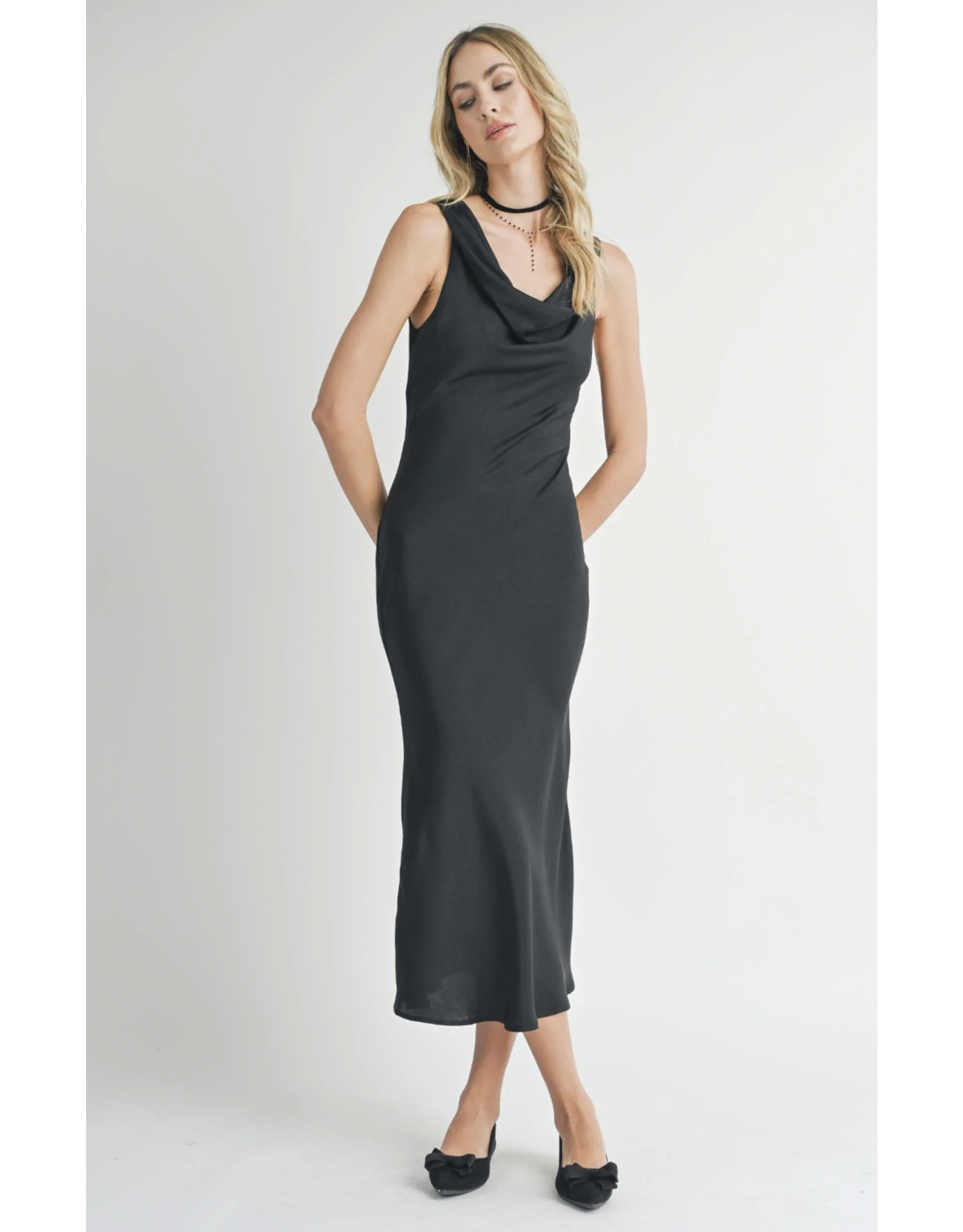 Sadie & Sage Sadie & Sage - Sweet Treat Cowl Neck Midi Dress (Black)