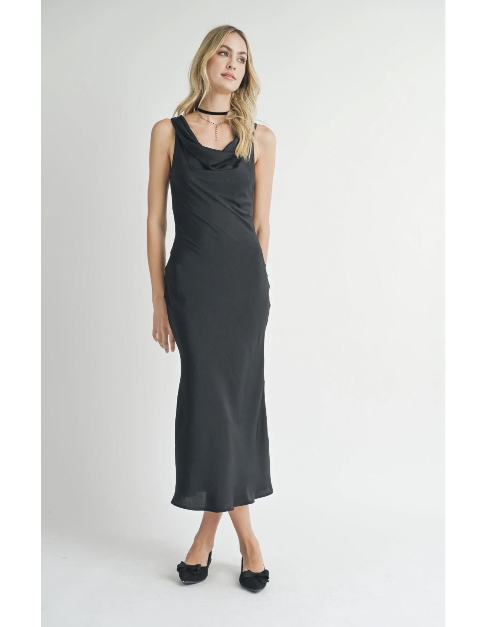 Sadie & Sage Sadie & Sage - Sweet Treat Cowl Neck Midi Dress (Black)