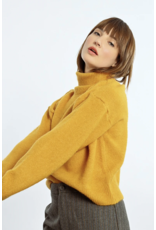 Molly Bracken Molly Bracken - Rollneck Sweater (Saffron Yellow)
