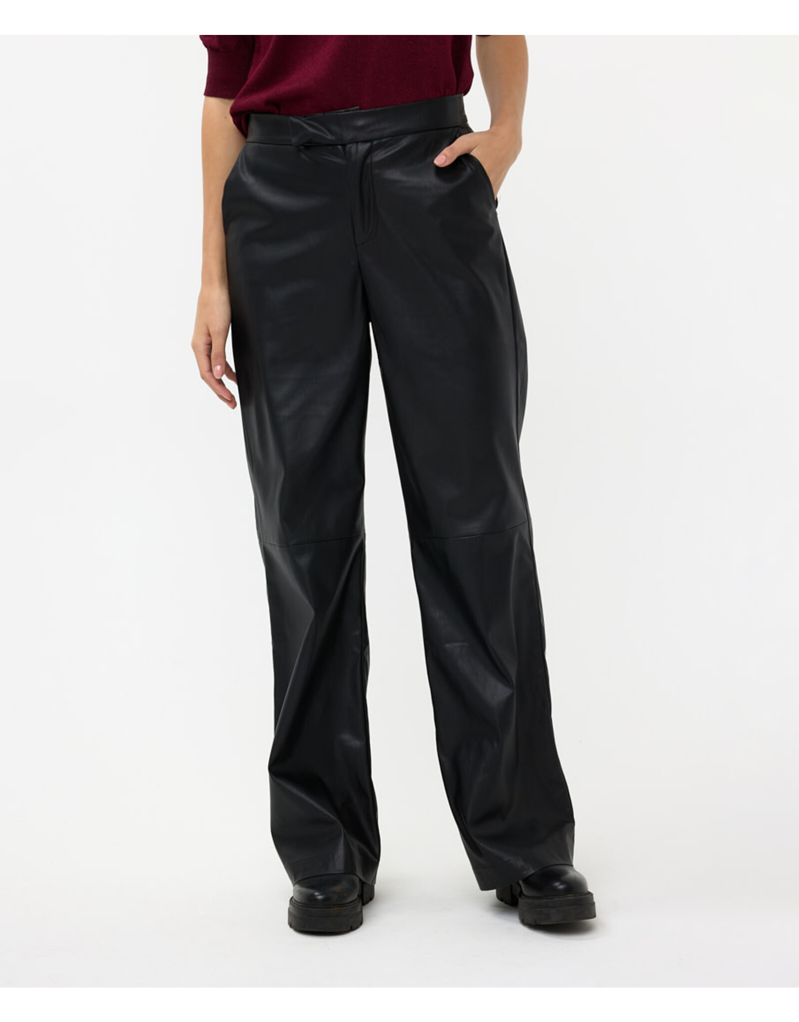 EsQualo EsQualo - Wide Leg Vegan Leather Trousers (Black)