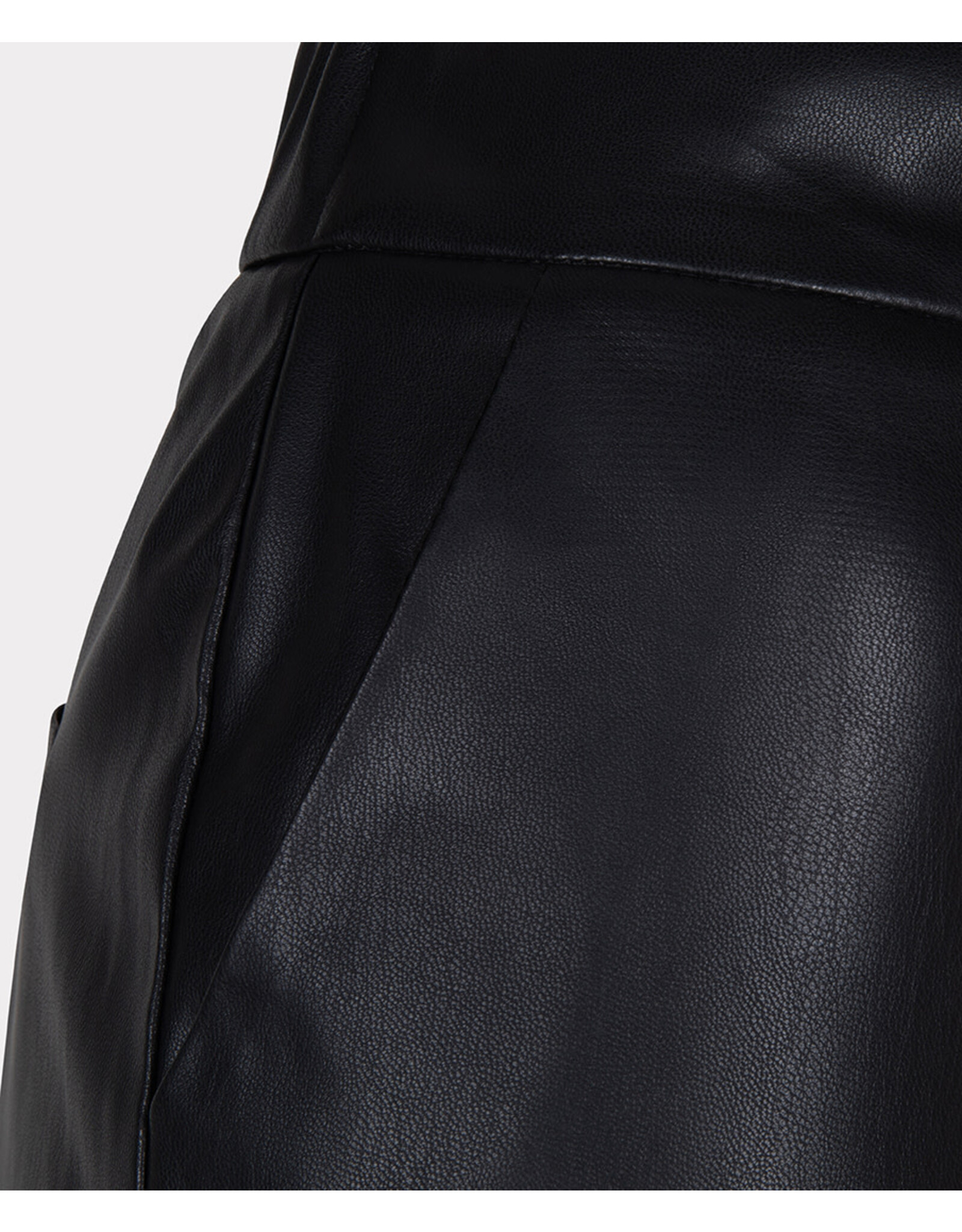 EsQualo EsQualo - Wide Leg Vegan Leather Trousers (Black)
