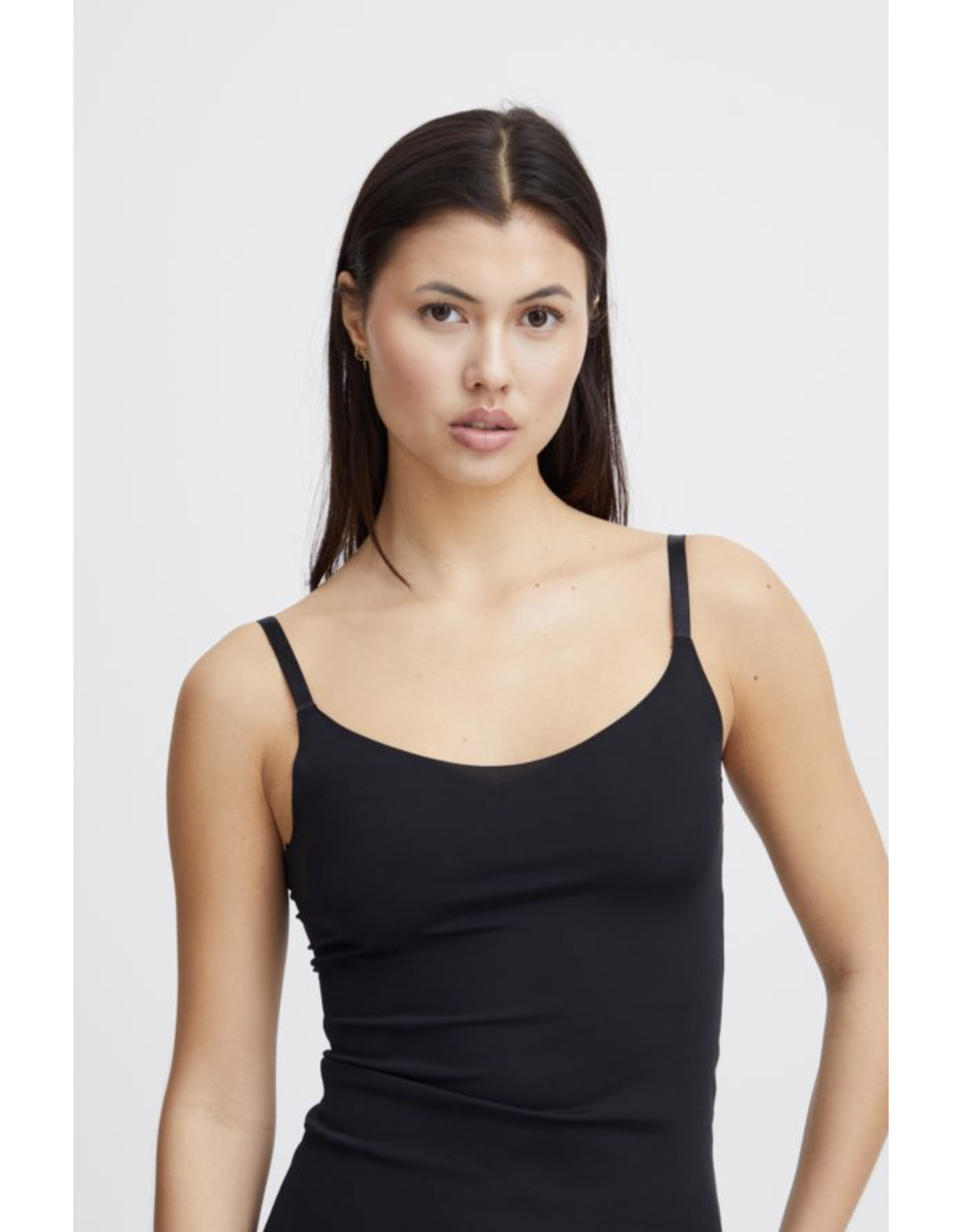 ICHI ICHI - Silv Camisole Basic Second Skin (Black)