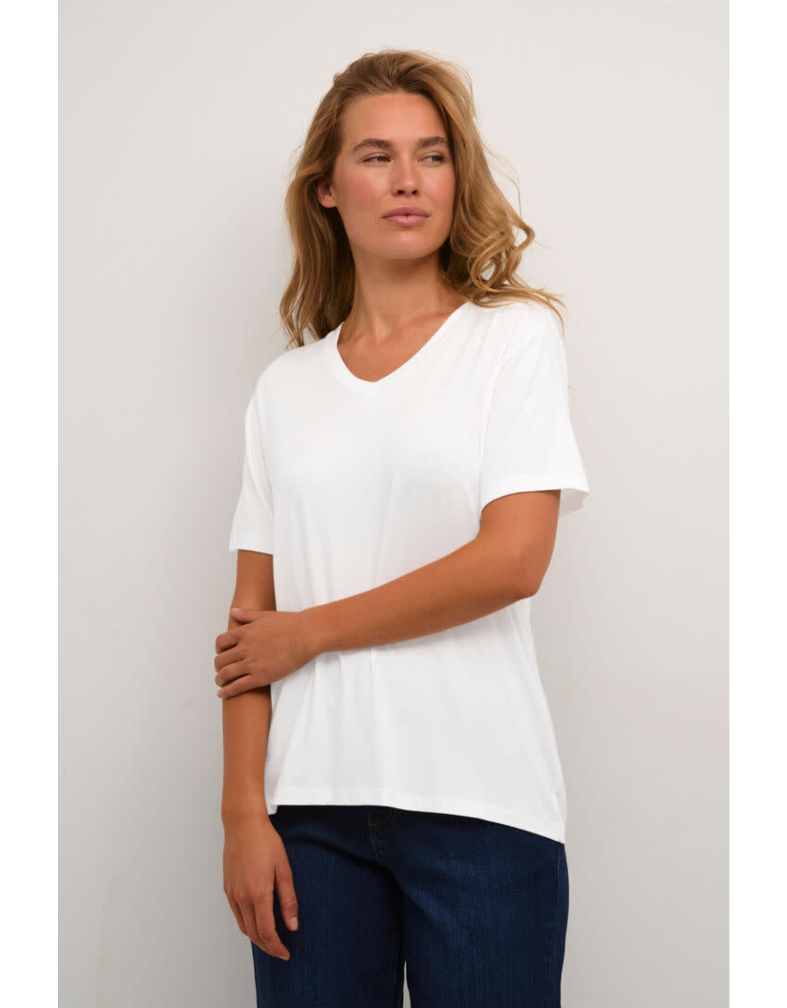 Kaffe Kaffe - Frida V neck tee (Chalk)
