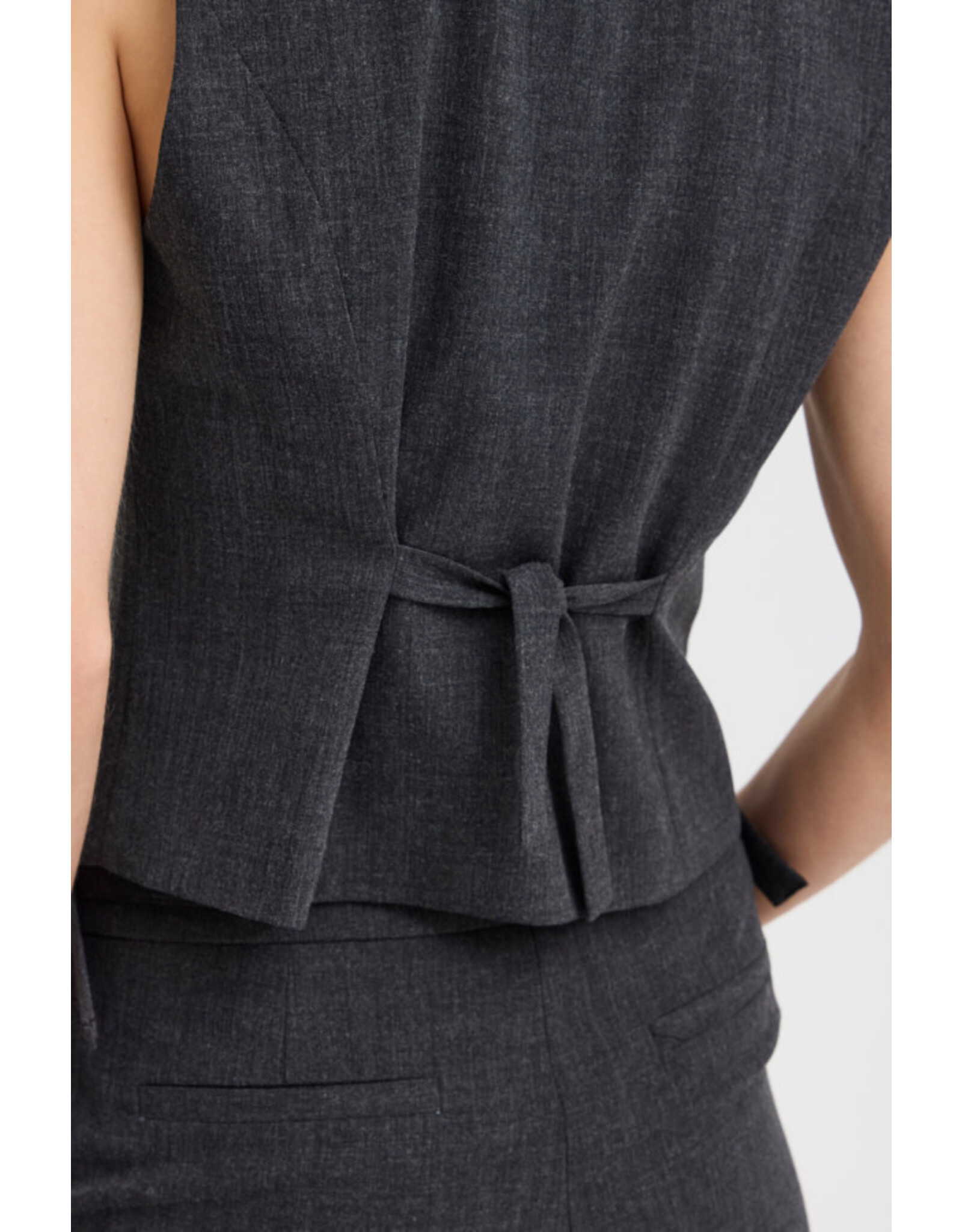 b.young b.Young - Danta Waistcoat (Black)
