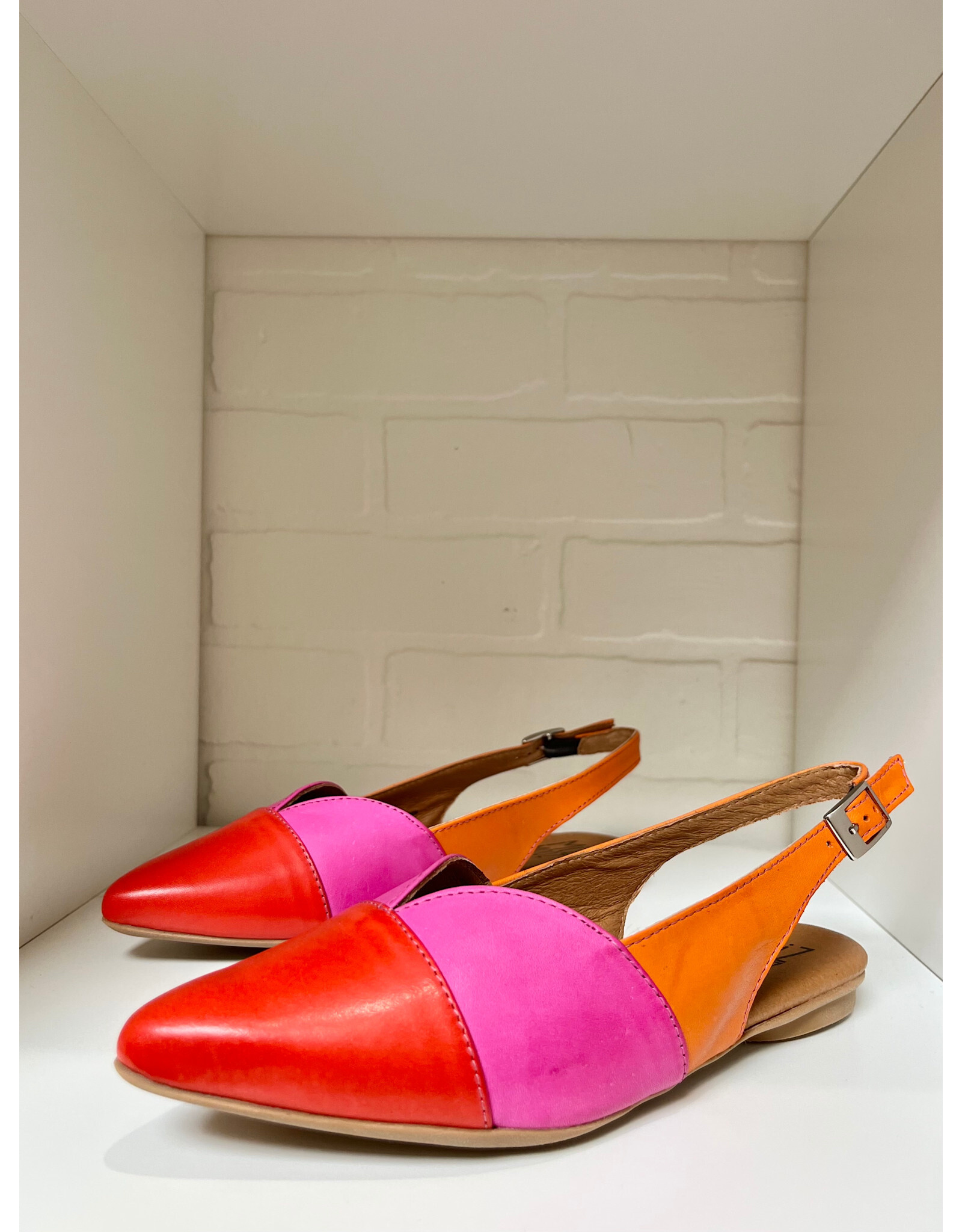 Miz Mooz Miz Mooz - Jayden (Scarlet / Fuchsia / Orange)