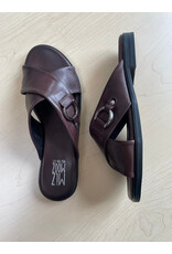 Miz Mooz Miz Mooz - Lennie (Brown)