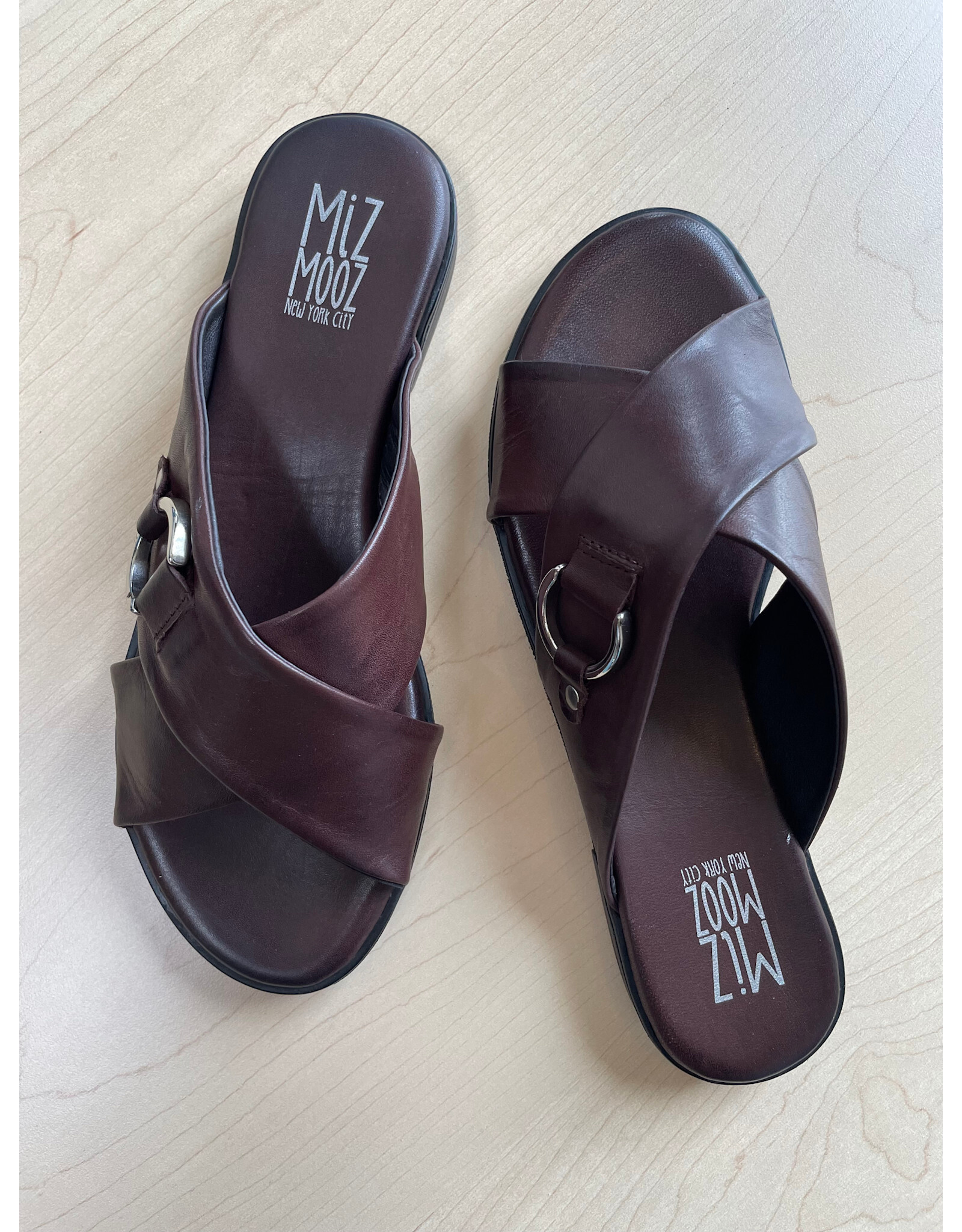 Miz Mooz Miz Mooz - Lennie (Brown)