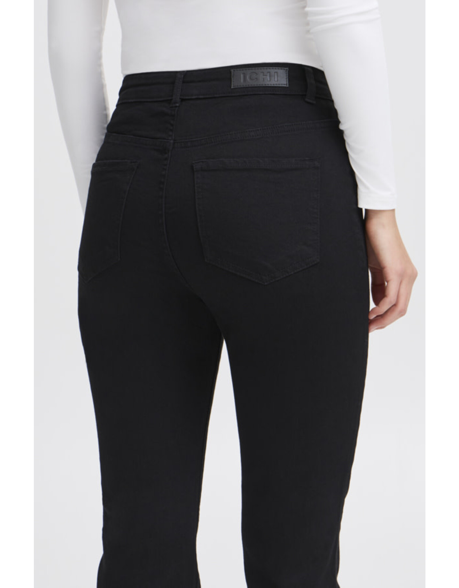 ICHI ICHI - Twiggy flared high waist jeans (Black)