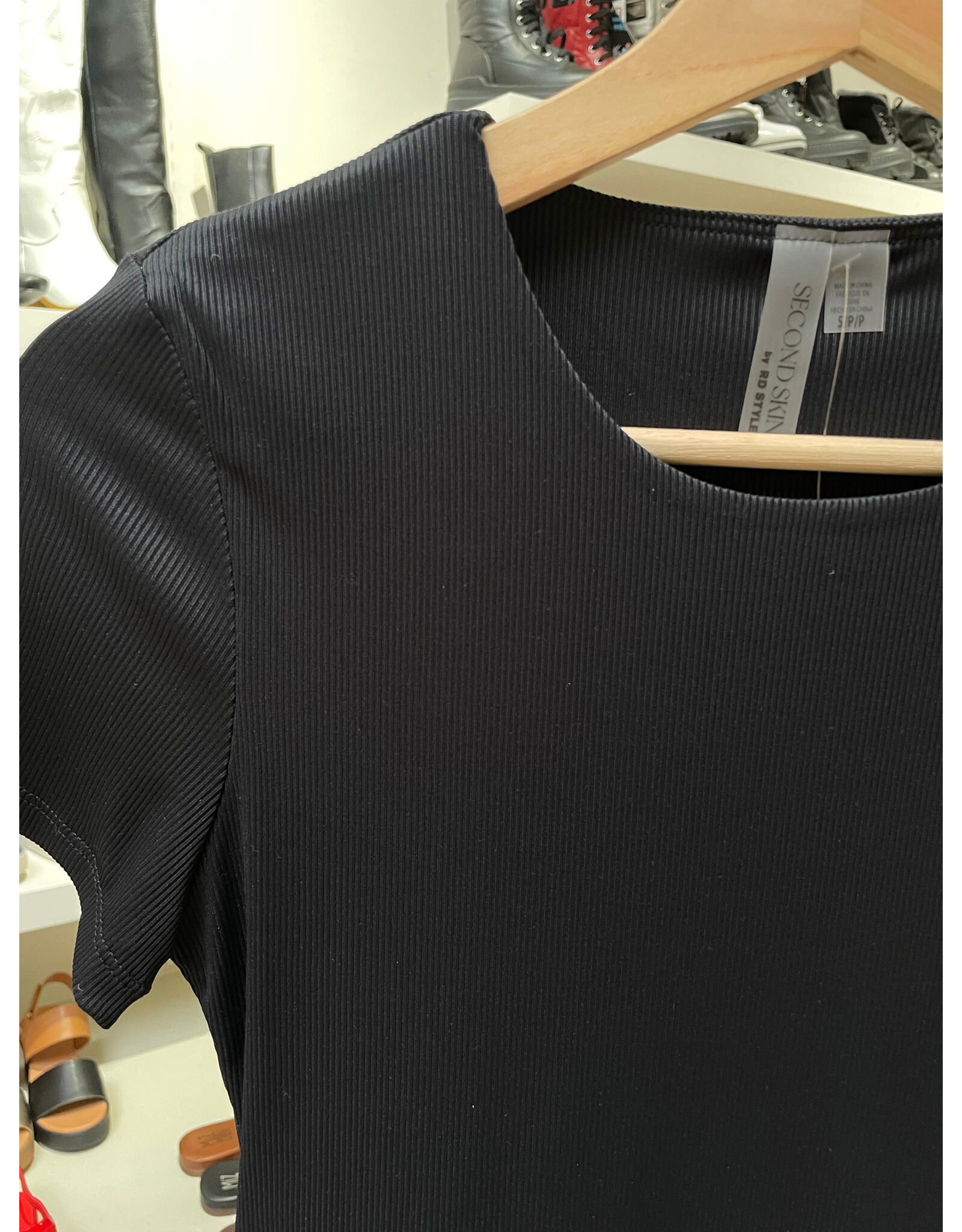 RD Style RD Style - Roxi Rib Short Sleeve Round Neck Tee (Black)