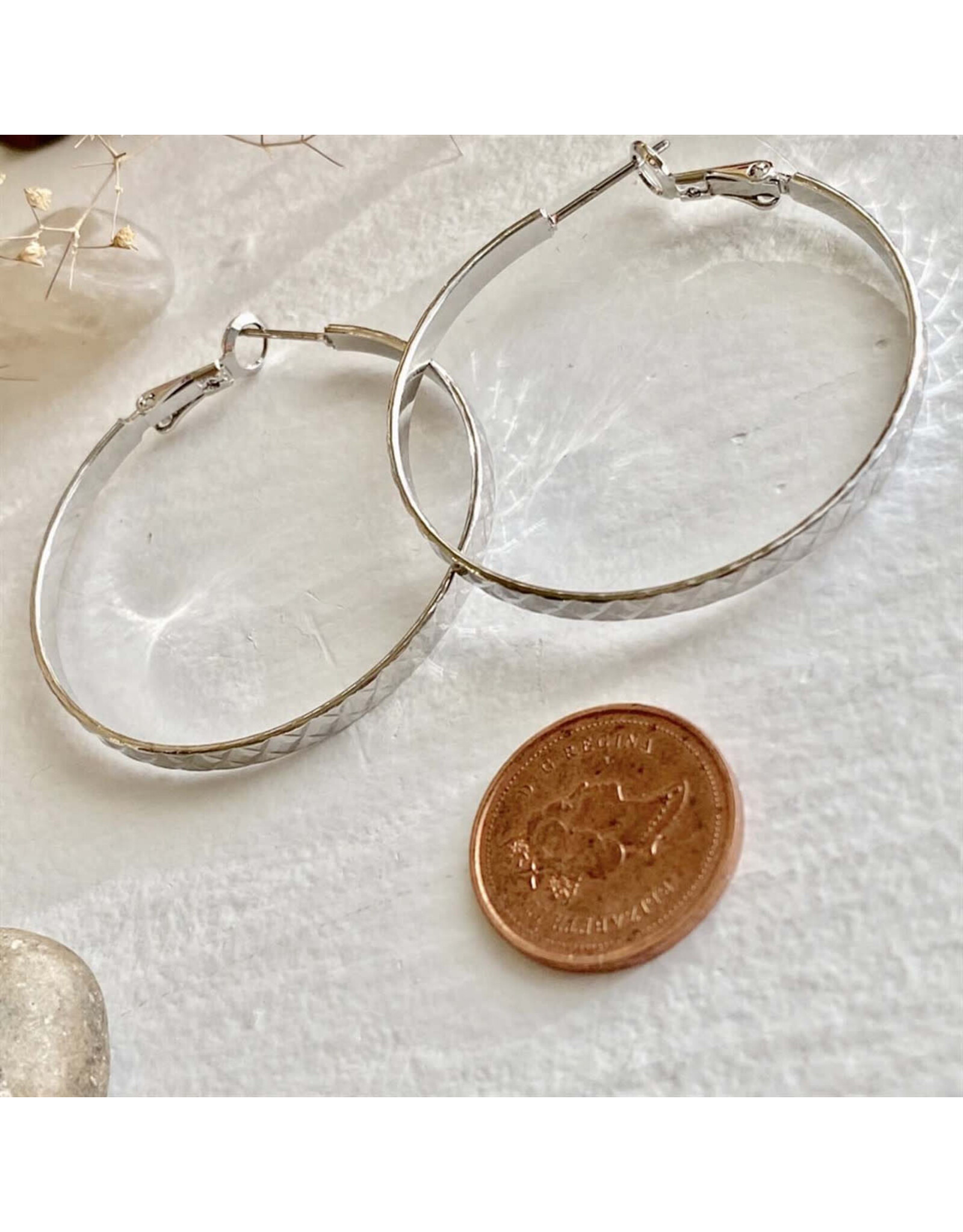 Pika & Bear Pika & Bear - "Lars" 4cm Textured Hoop Earrings