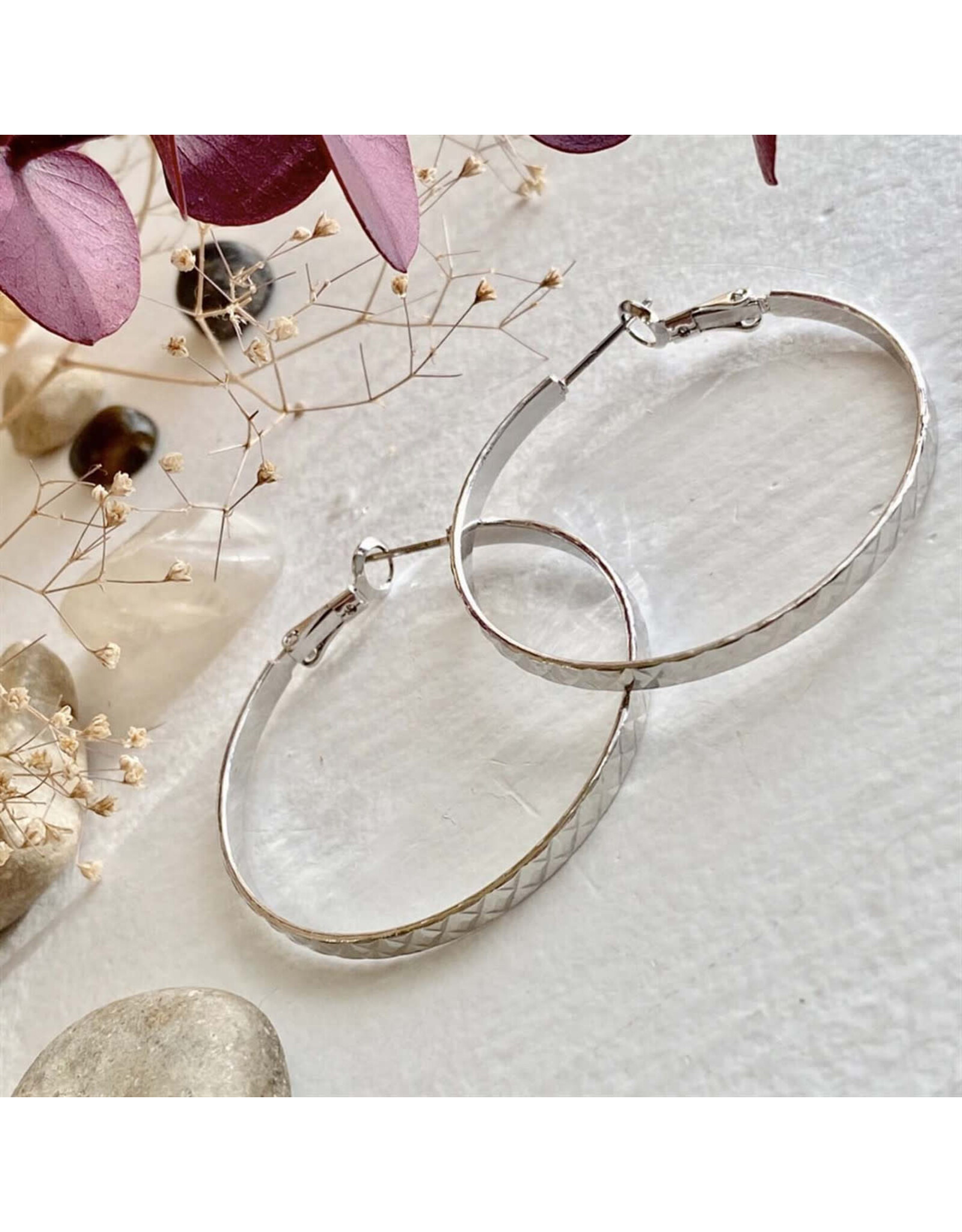 Pika & Bear Pika & Bear - "Lars" 4cm Textured Hoop Earrings