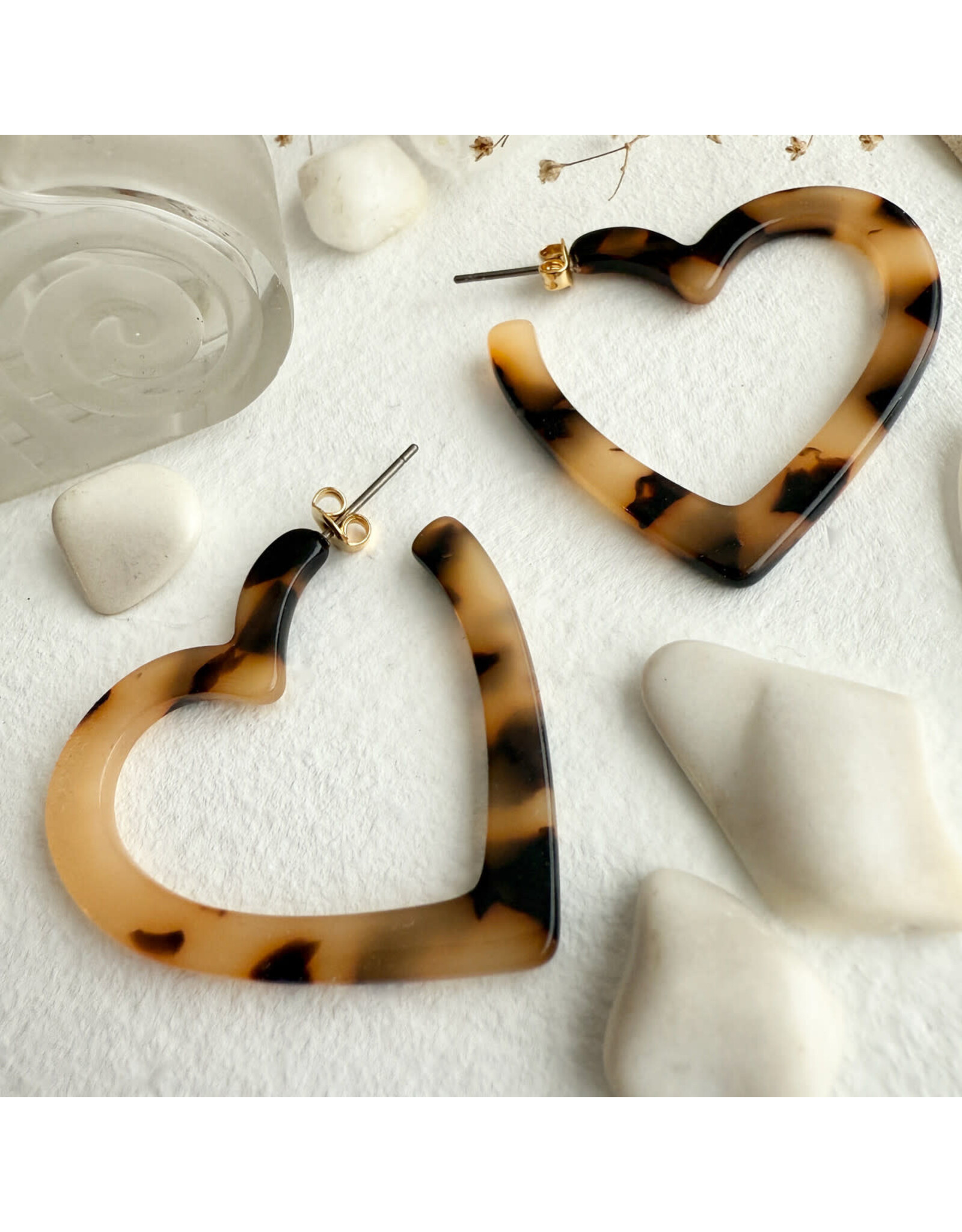 Pika & Bear Pika & Bear - "Wilson" Acetate Heart Hoop Earrings in Leopard