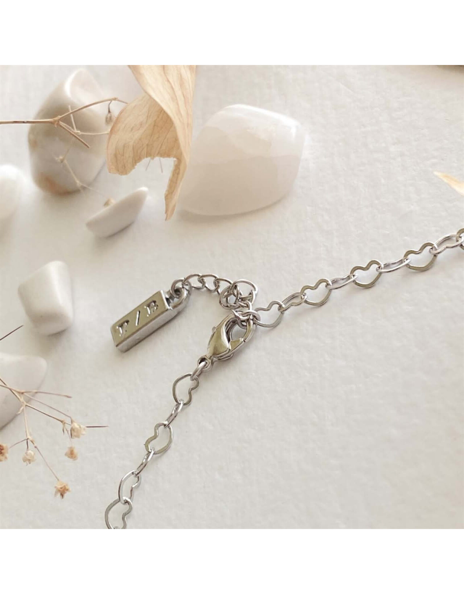 Pika & Bear Pika & Bear - "Love Bites" Tiny Heart Chain Necklace