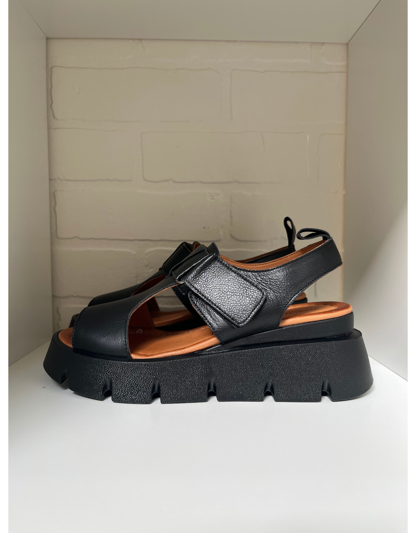 Roamers Roamers - Ulyana (Black)