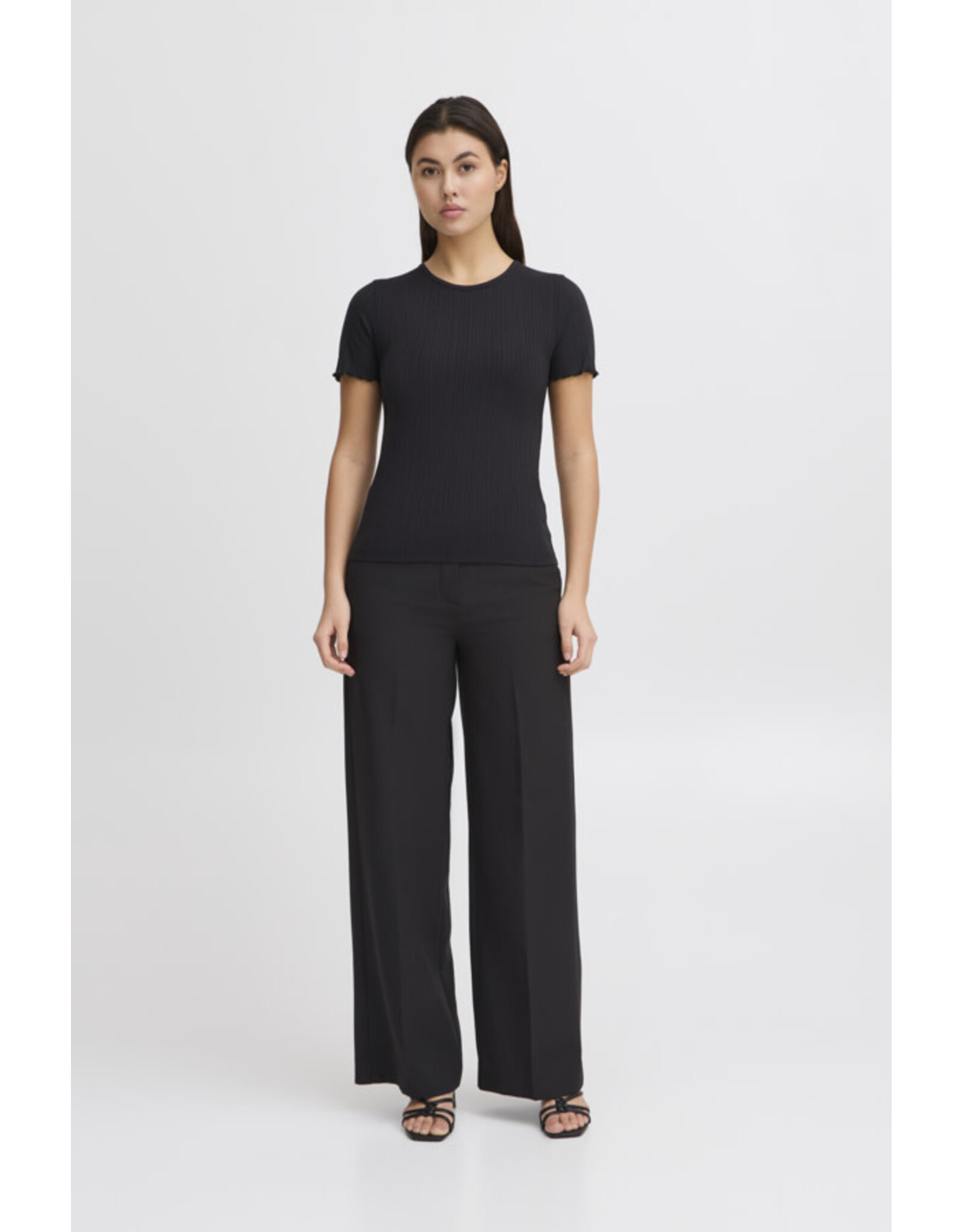 ICHI ICHI - Cella T Shirt (Black)