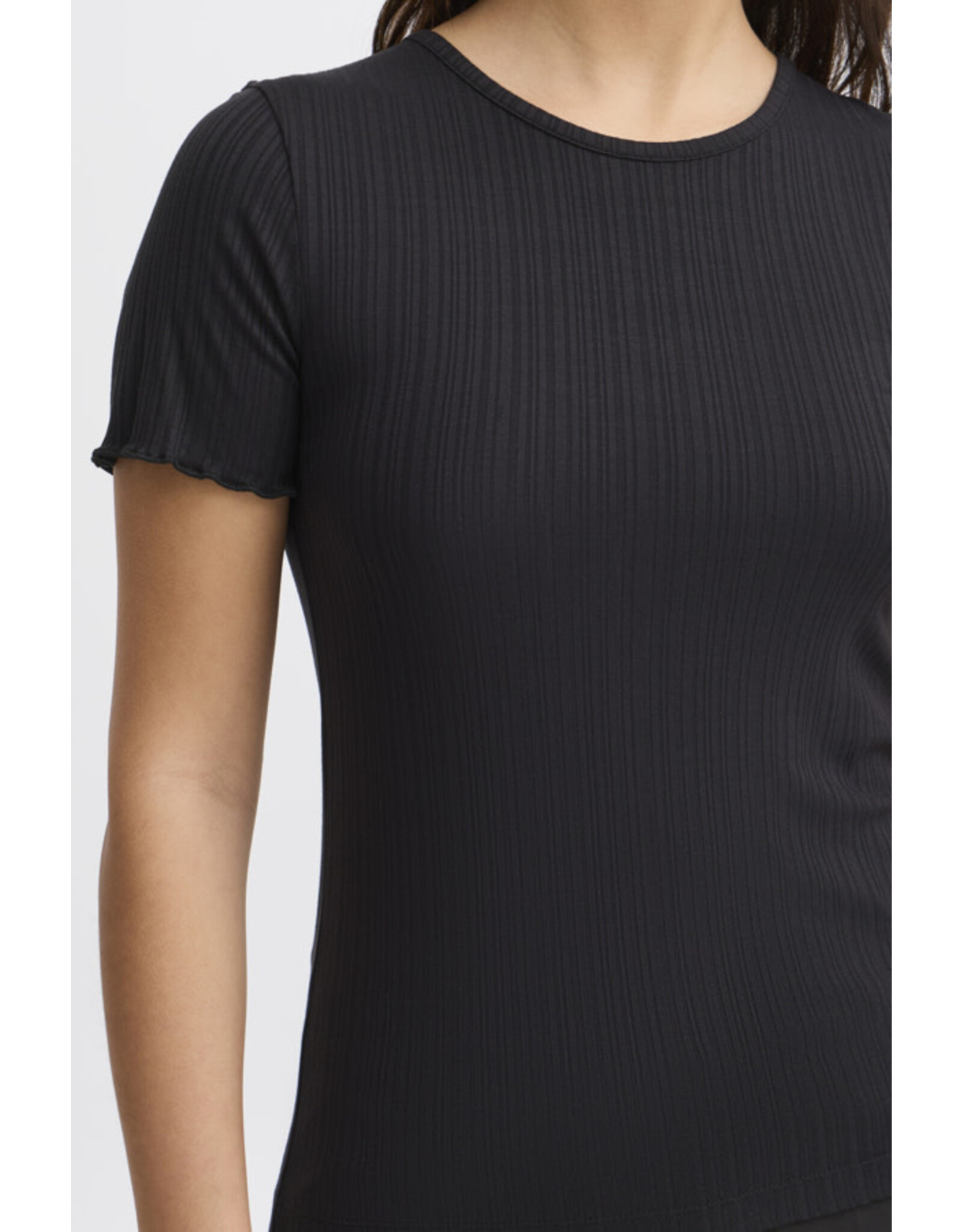 ICHI ICHI - Cella T Shirt (Black)