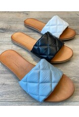 Unity in Diversity Unity in Diversity - Kira 167 (light blue)