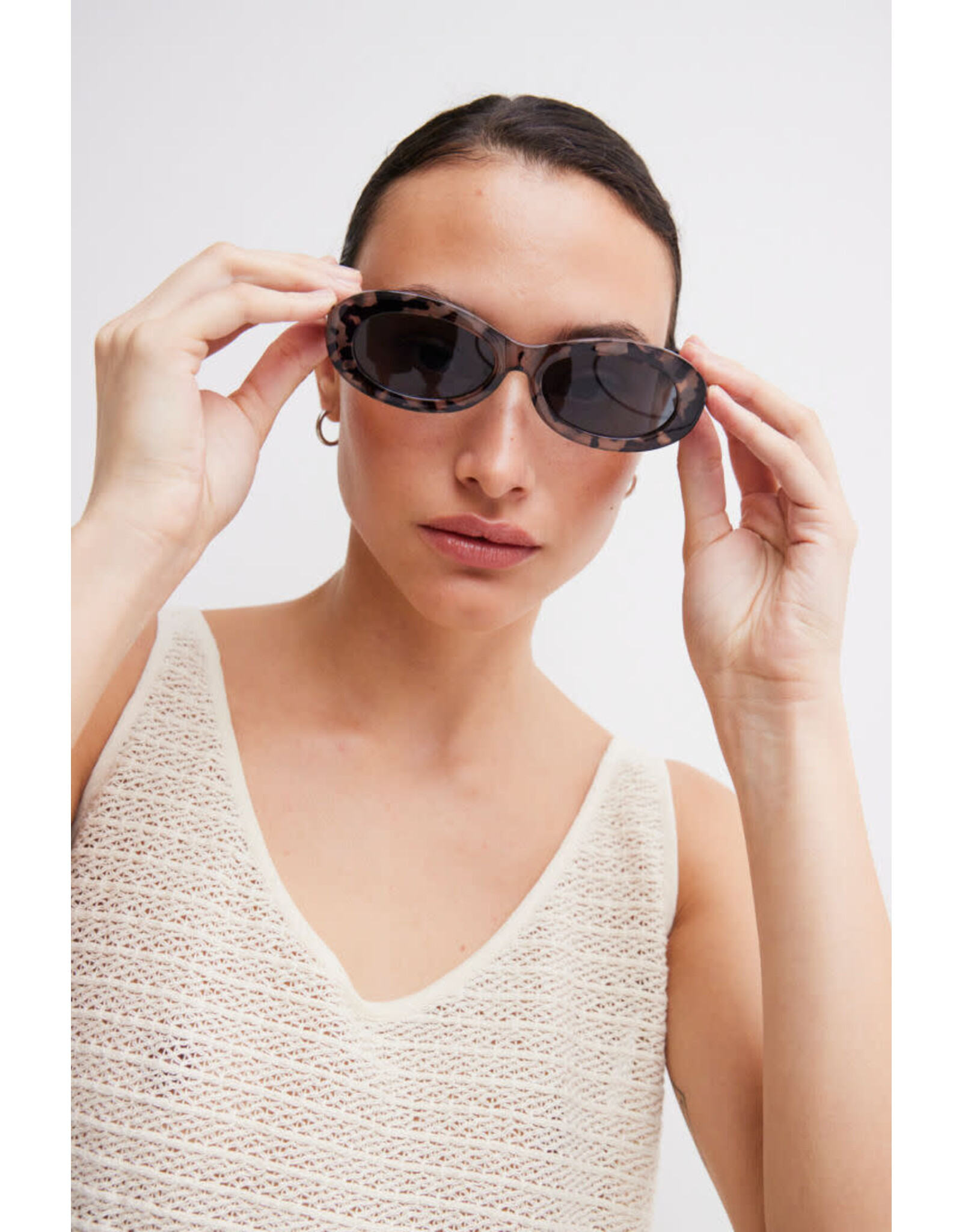 ICHI ICHI - Marinna sunglasses (Doeskin with Black)