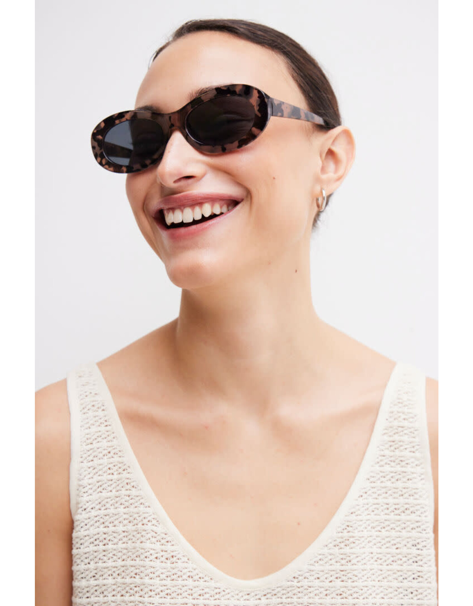 ICHI ICHI - Marinna sunglasses (Doeskin with Black)
