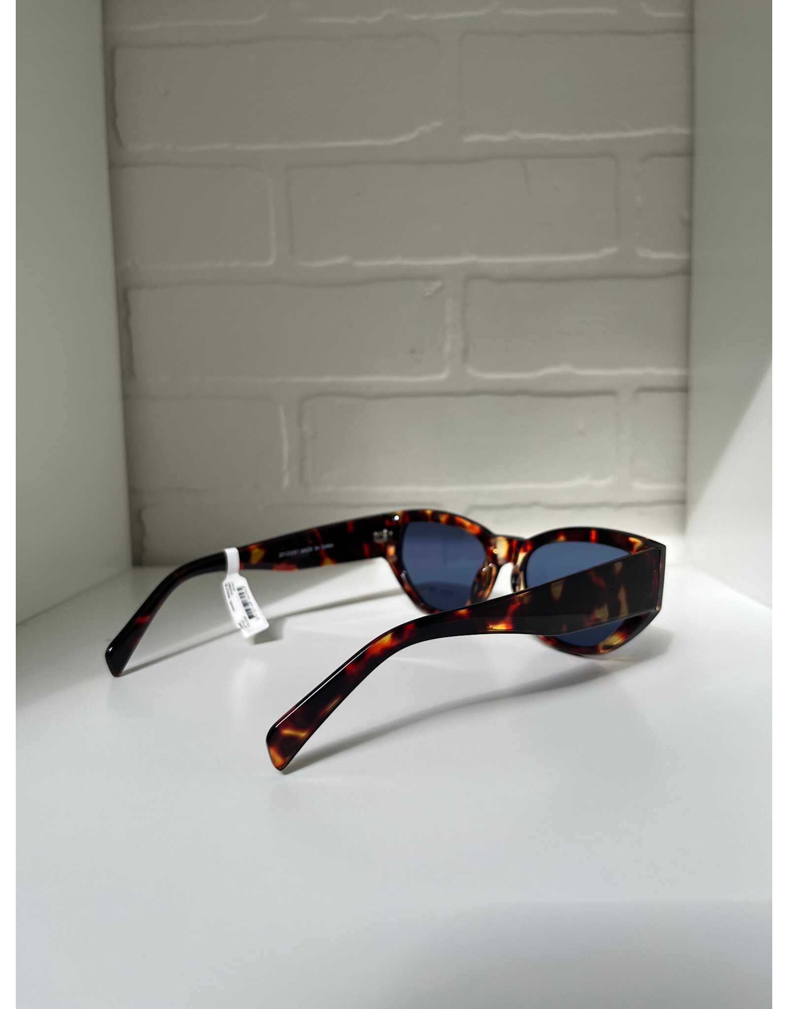 ICHI ICHI - Mabel Sunglasses (Tortoise Shell)