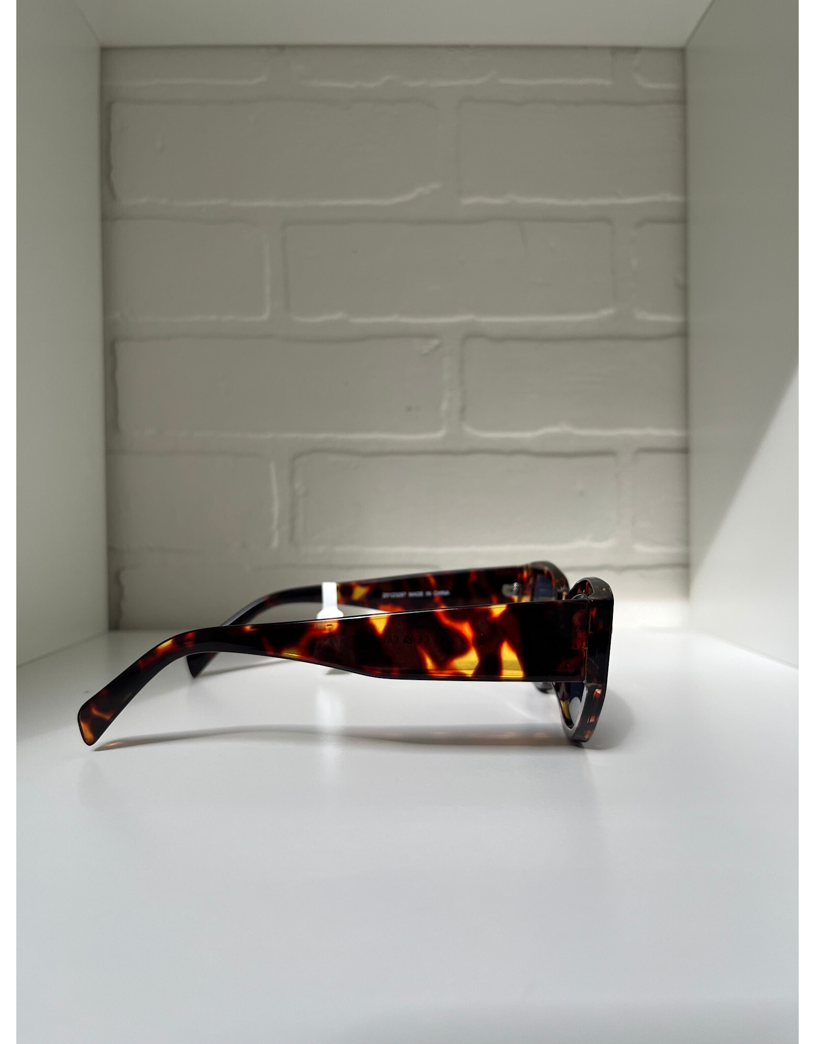 ICHI ICHI - Mabel Sunglasses (Tortoise Shell)