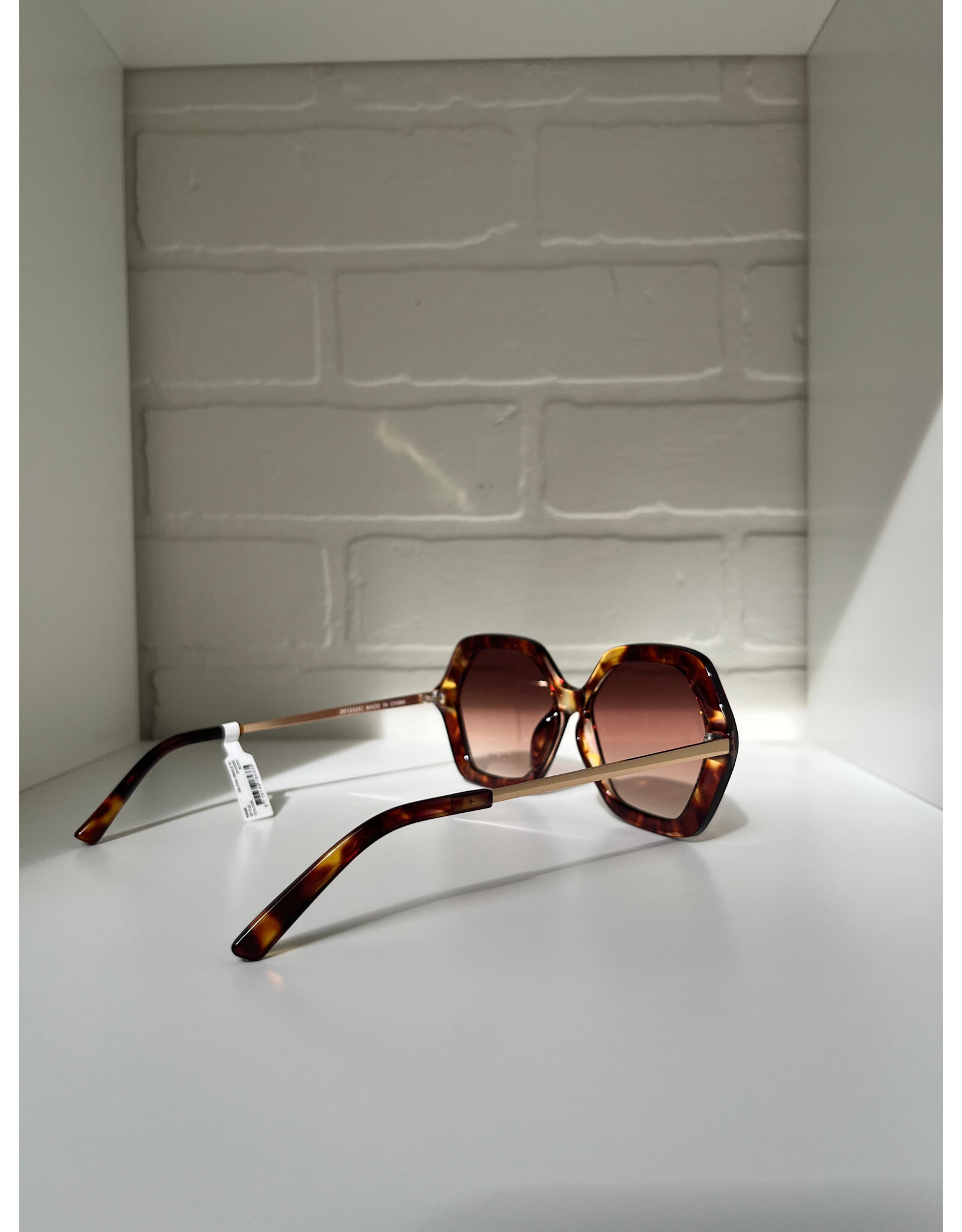ICHI ICHI - Iliona Sunglasses (Bistre Brown)