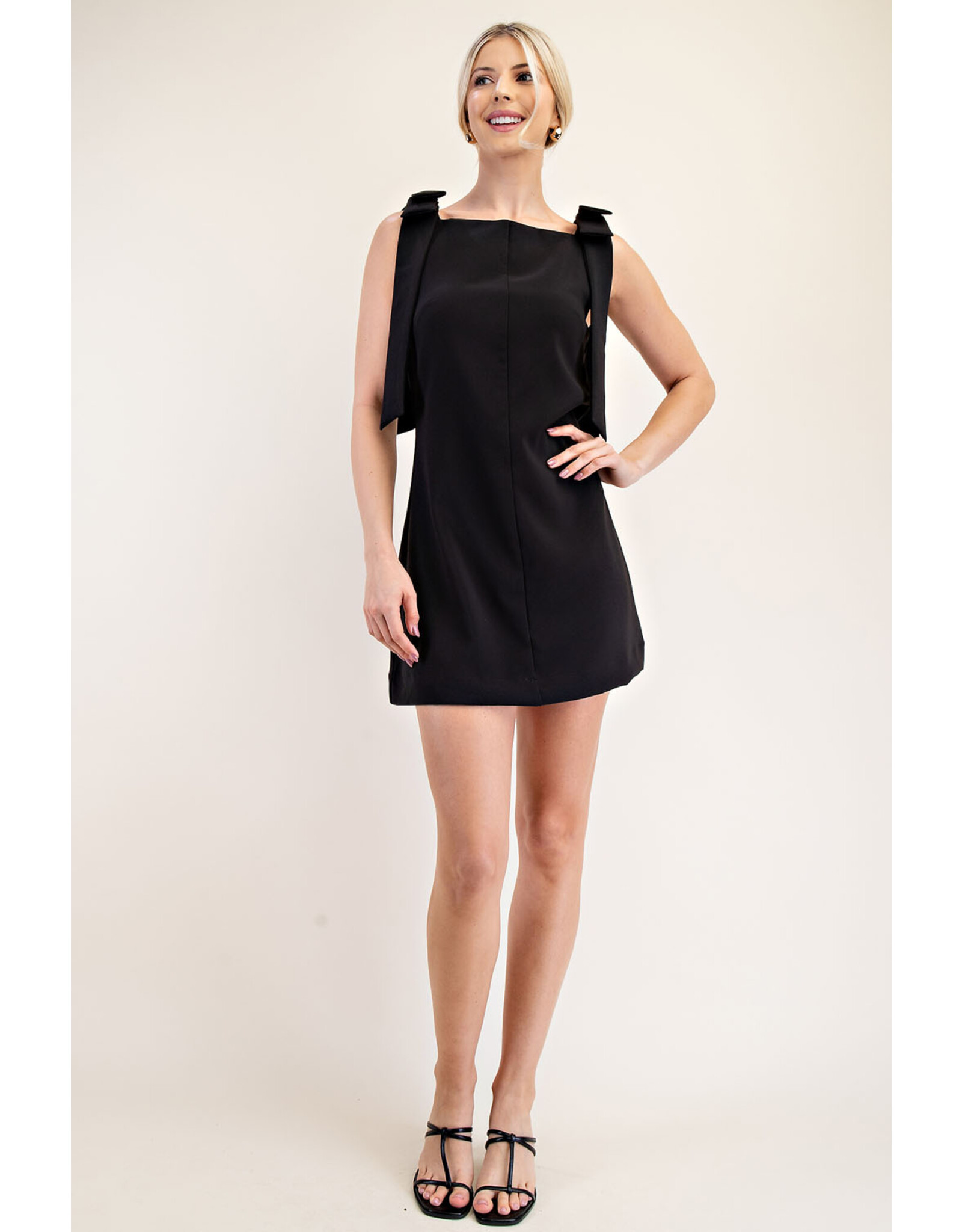 glam Straight Neckline Bow Dress (Black)