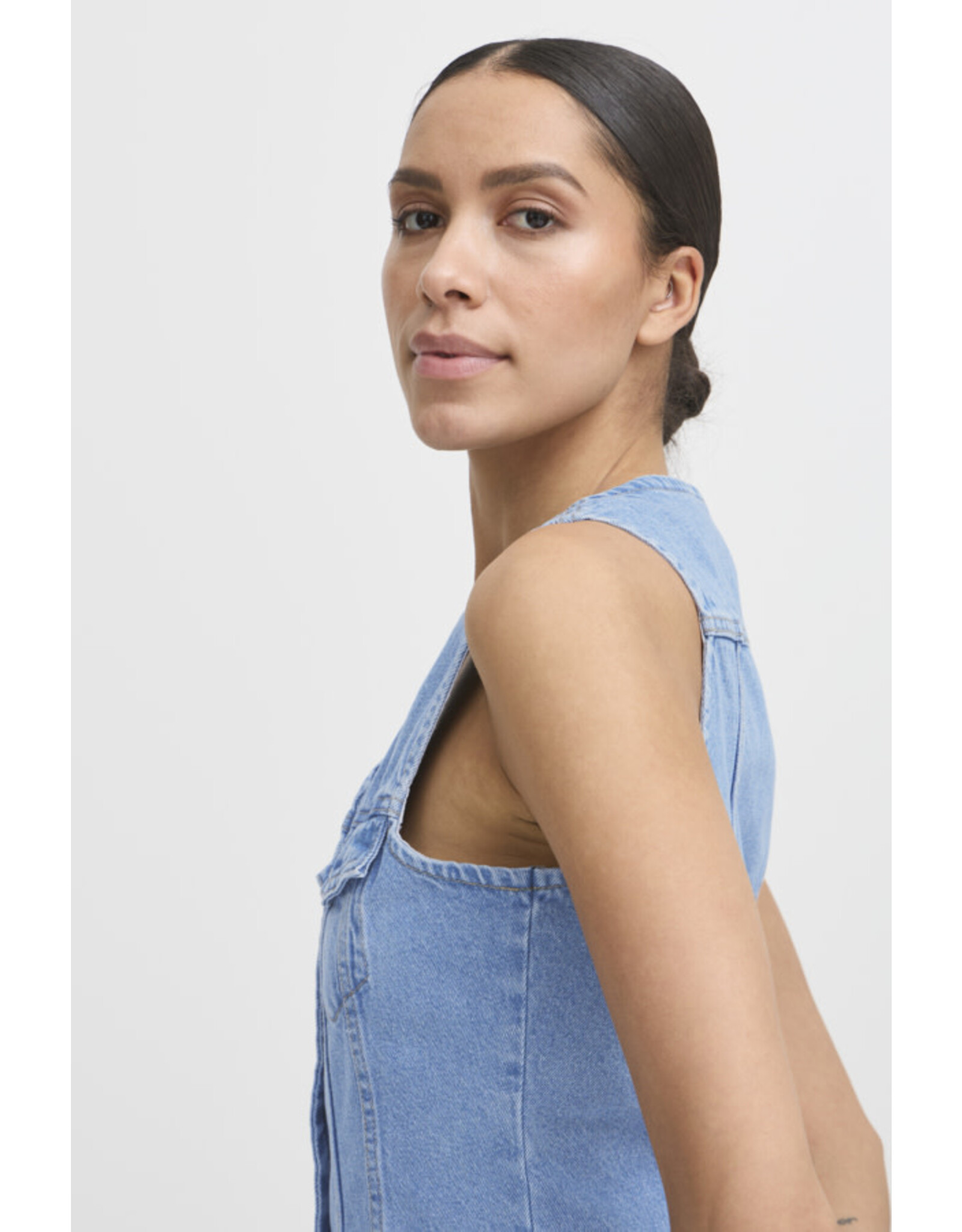 b.young b.young - Kallie Waistcoat (Light Blue Denim)