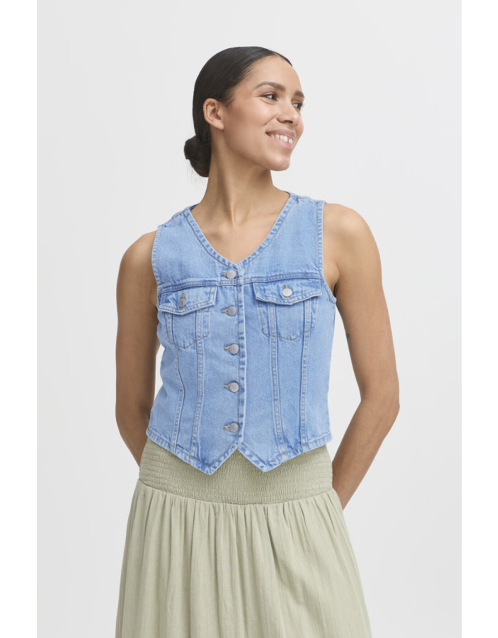 b.young b.young - Kallie Waistcoat (Light Blue Denim)