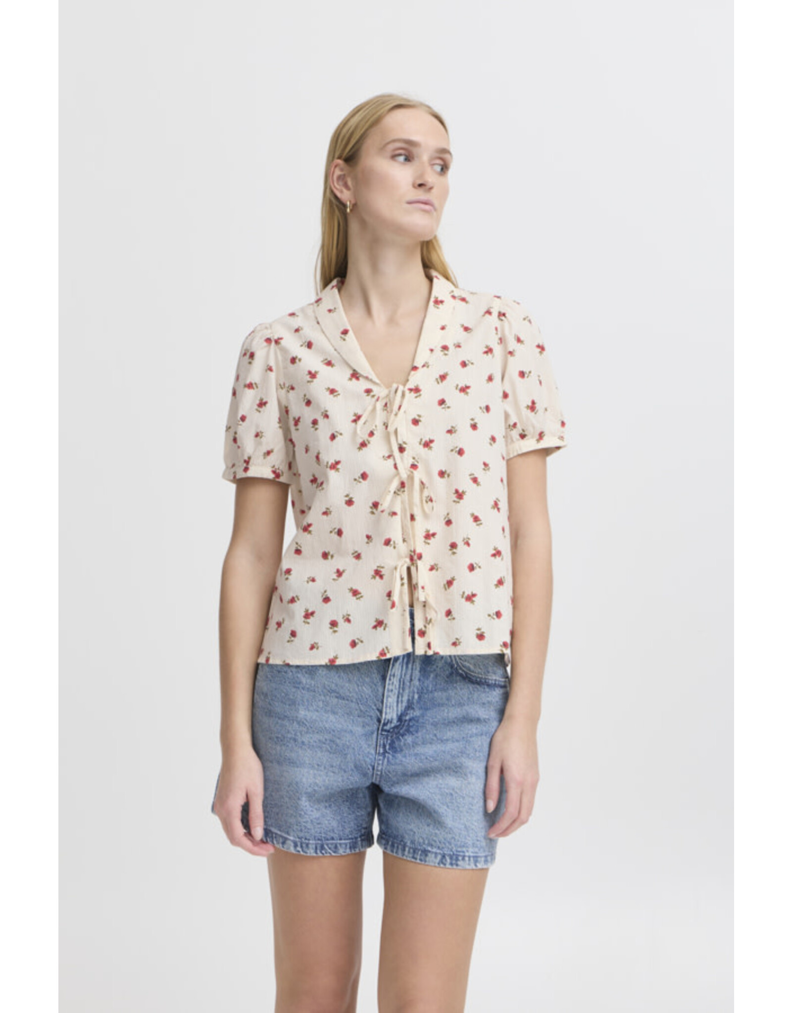 ICHI ICHI - Rosey Shirt (Geranium Flower)