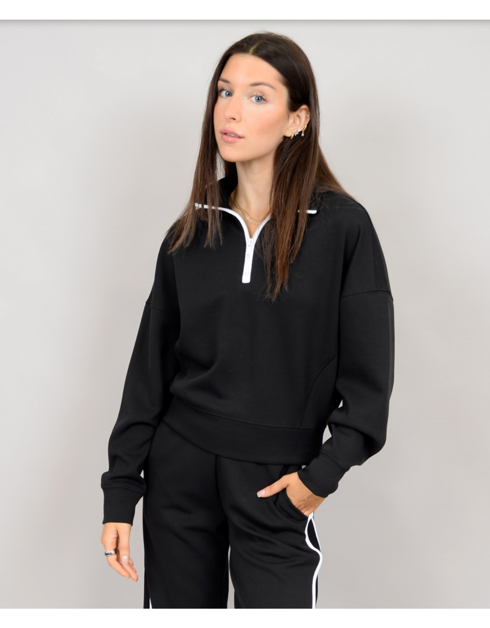 RD Style RD Style - Mailyn soft knit half zip pullover (Black / White)